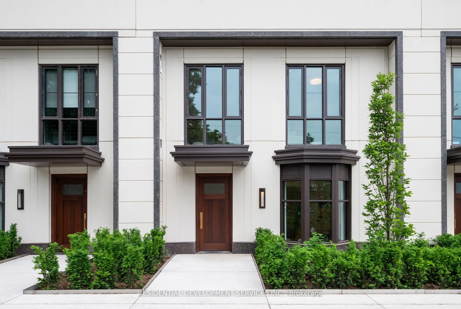 1 Strathgowan Avenue, #102