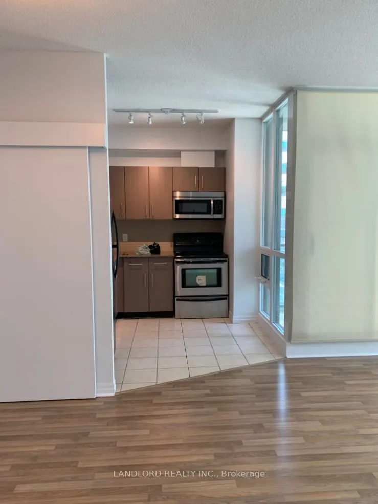 12 Yonge Street #2010