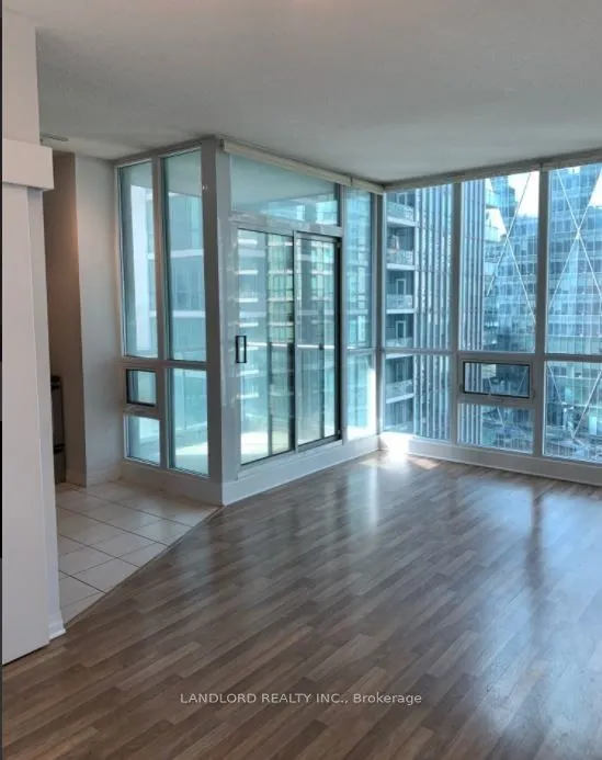12 Yonge Street #2010