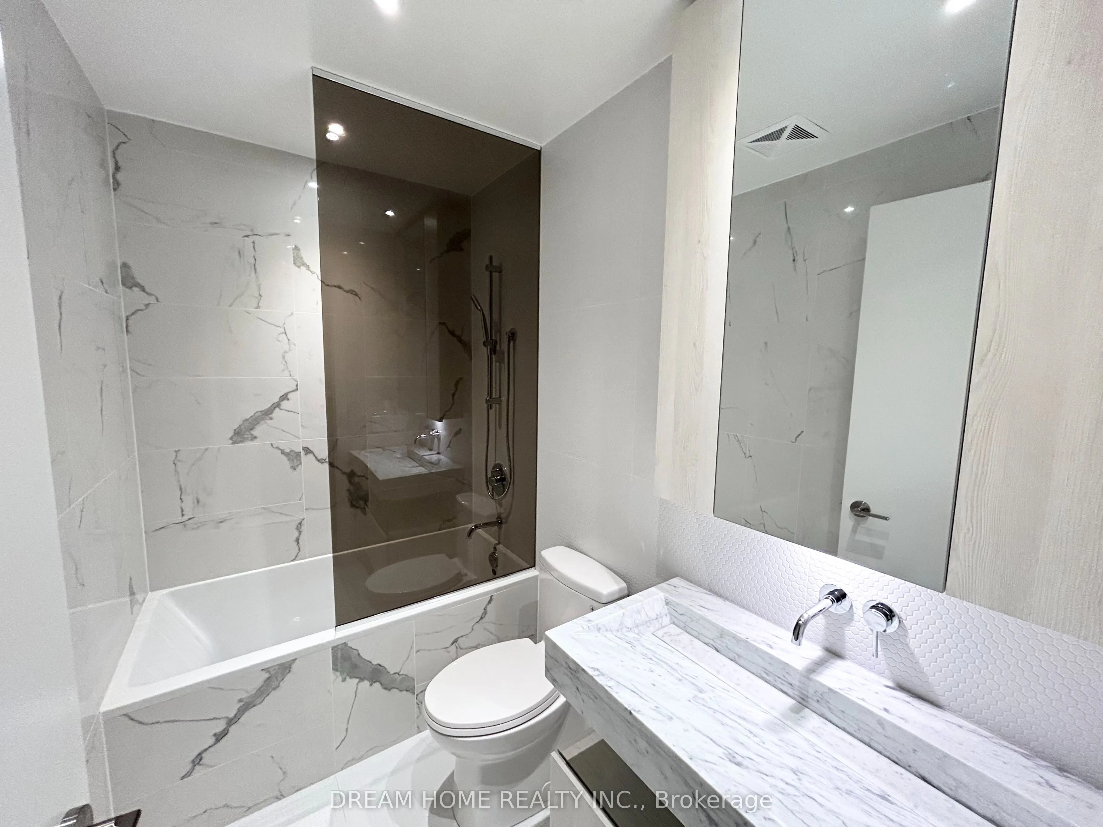 11 Yorkville Avenue, #1505