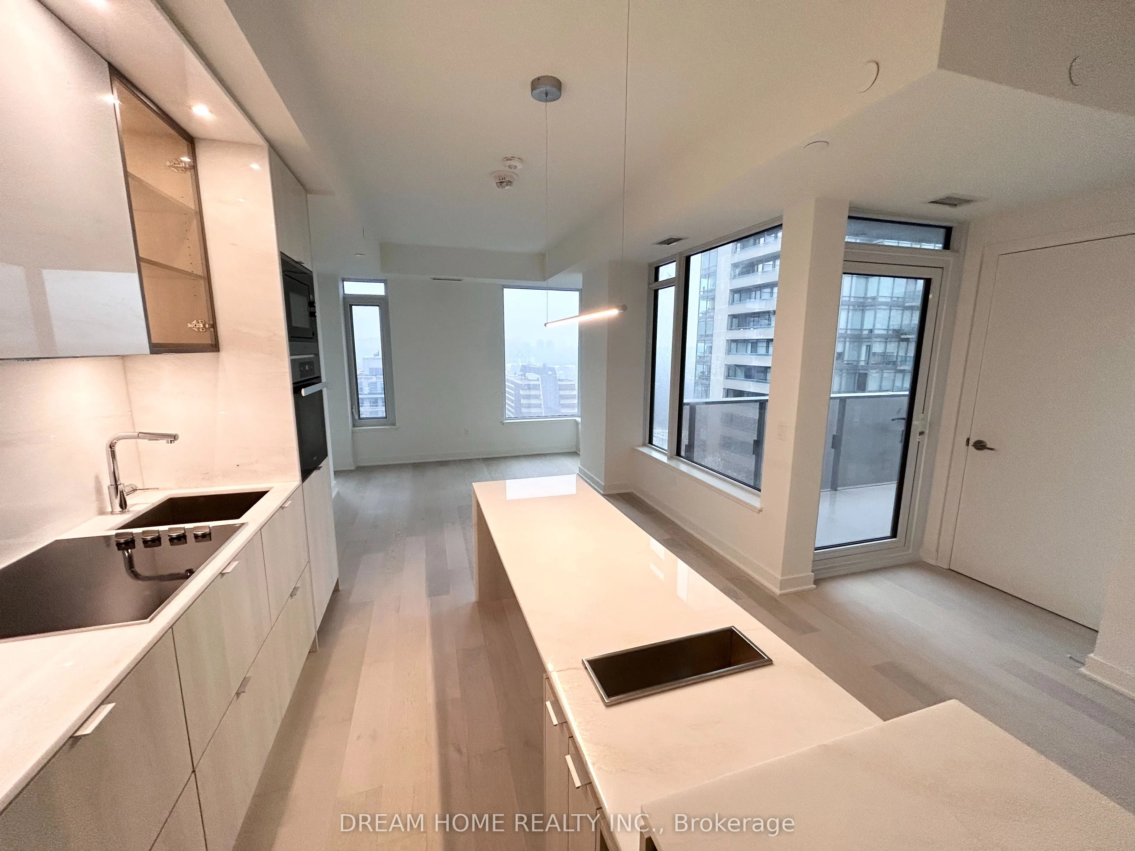 11 Yorkville Avenue, #1505