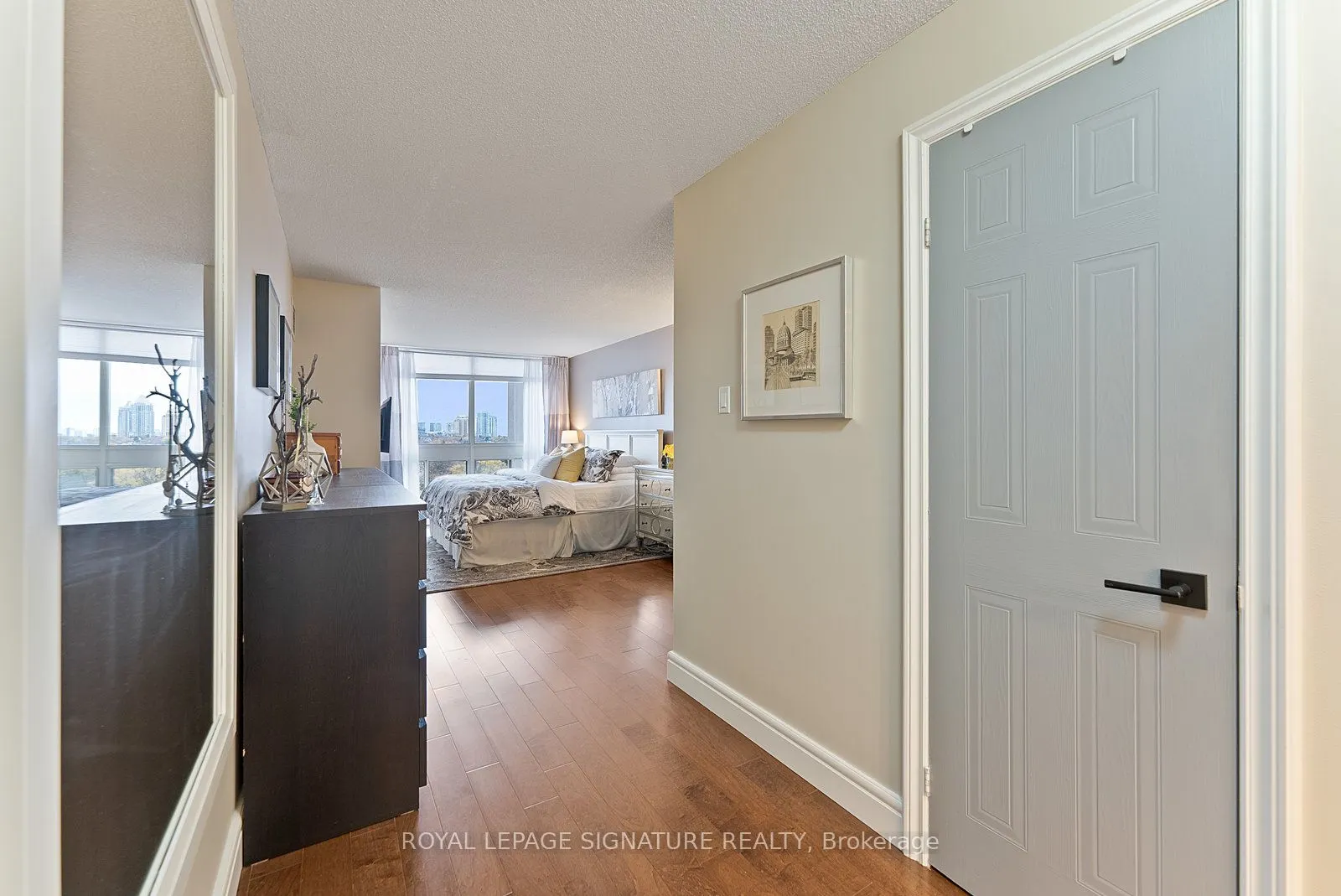 5 Kenneth Avenue, #1008