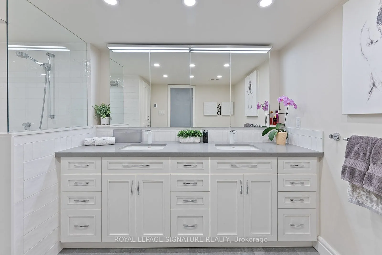 5 Kenneth Avenue, #1008