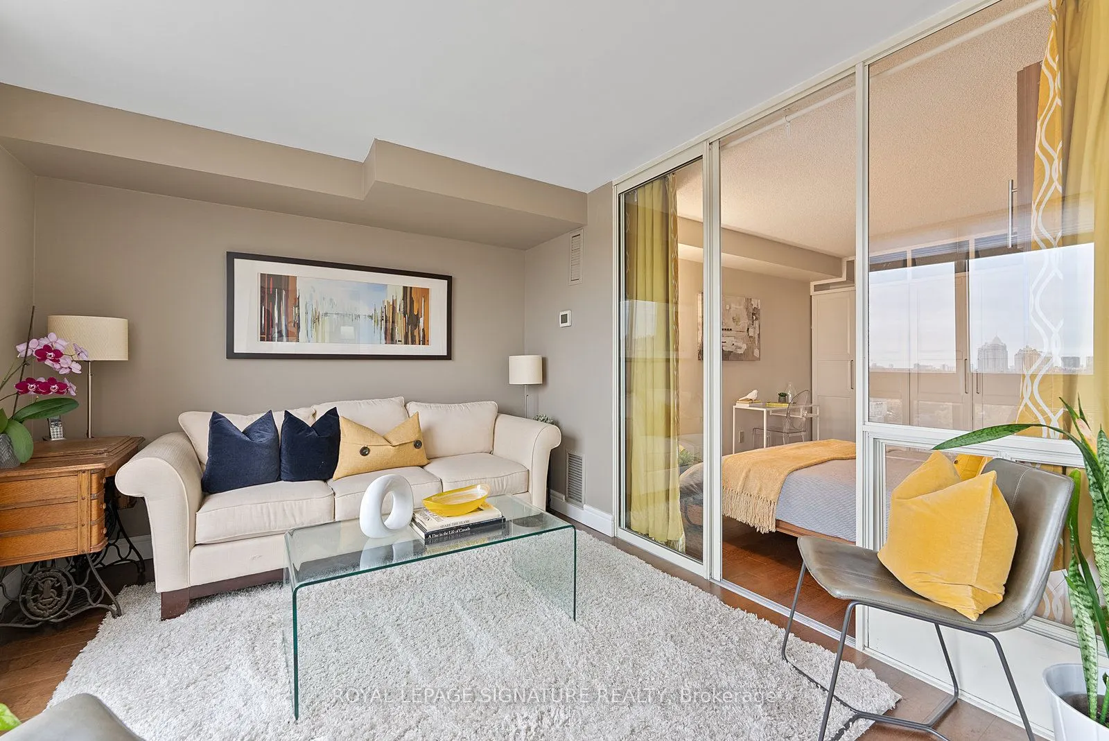 5 Kenneth Avenue, #1008