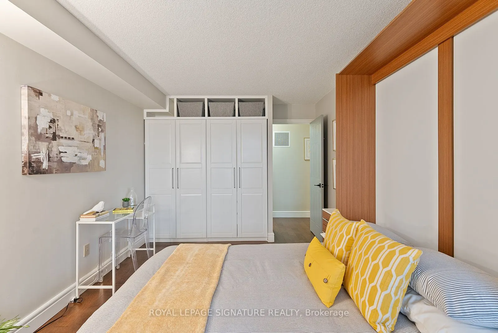 5 Kenneth Avenue, #1008