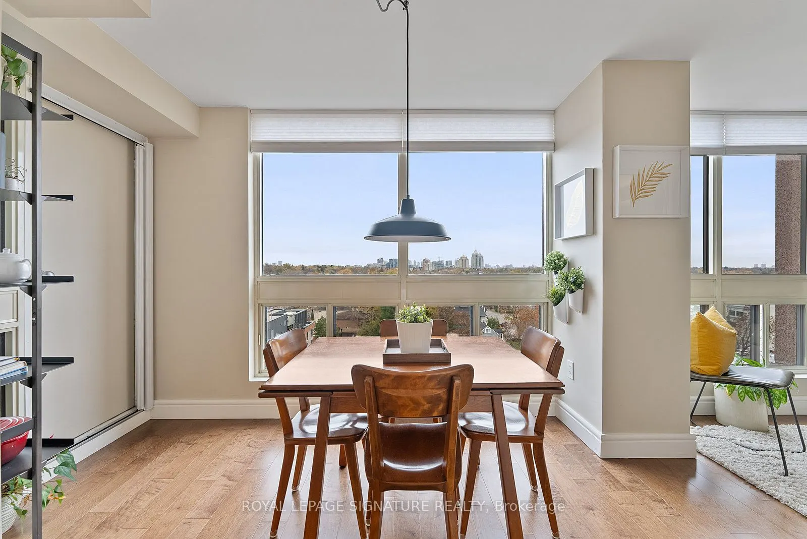 5 Kenneth Avenue, #1008