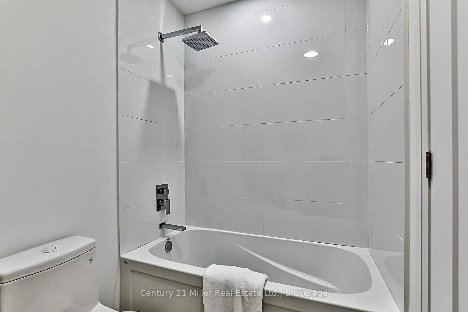 25 Dervock Crescent, #3