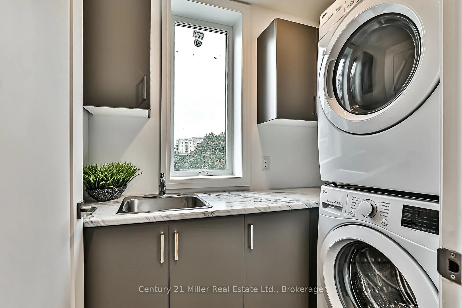 25 Dervock Crescent, #3