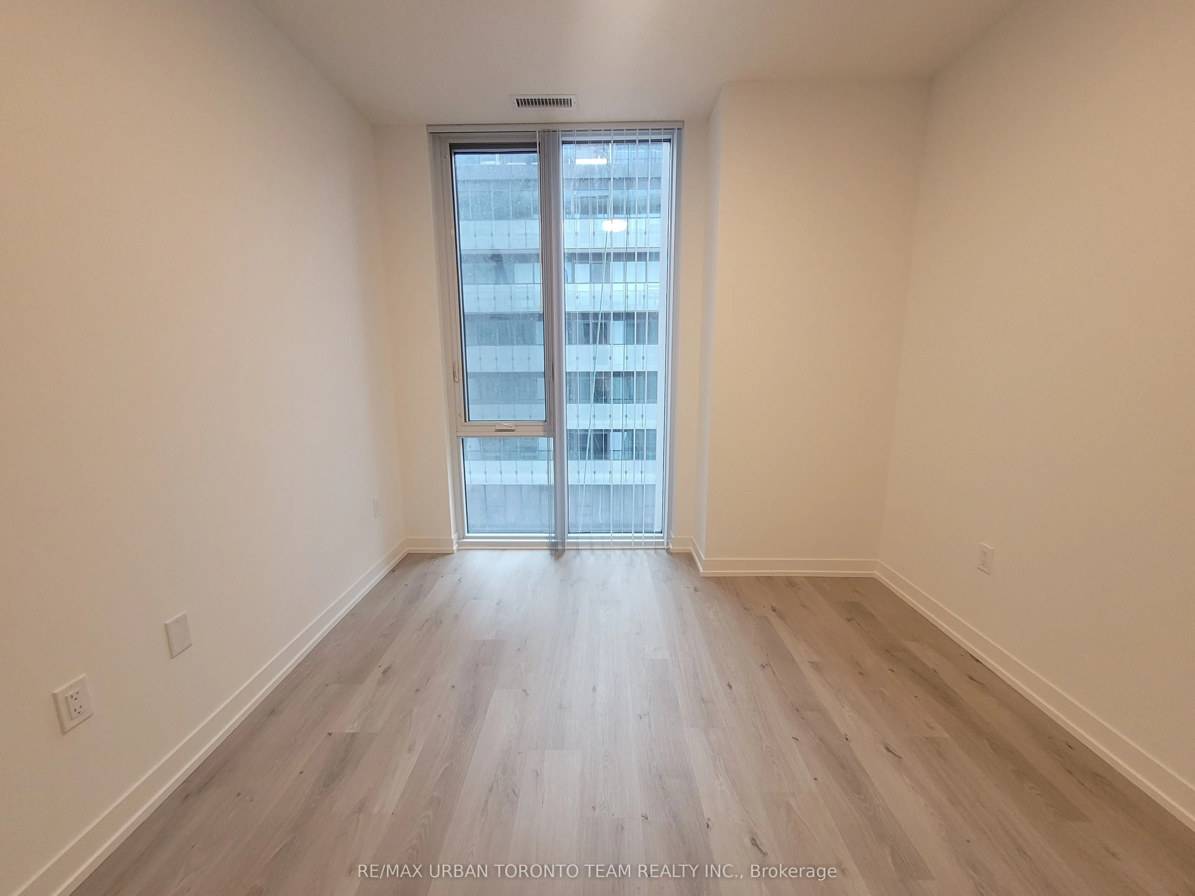 138 Downes Street, #1001