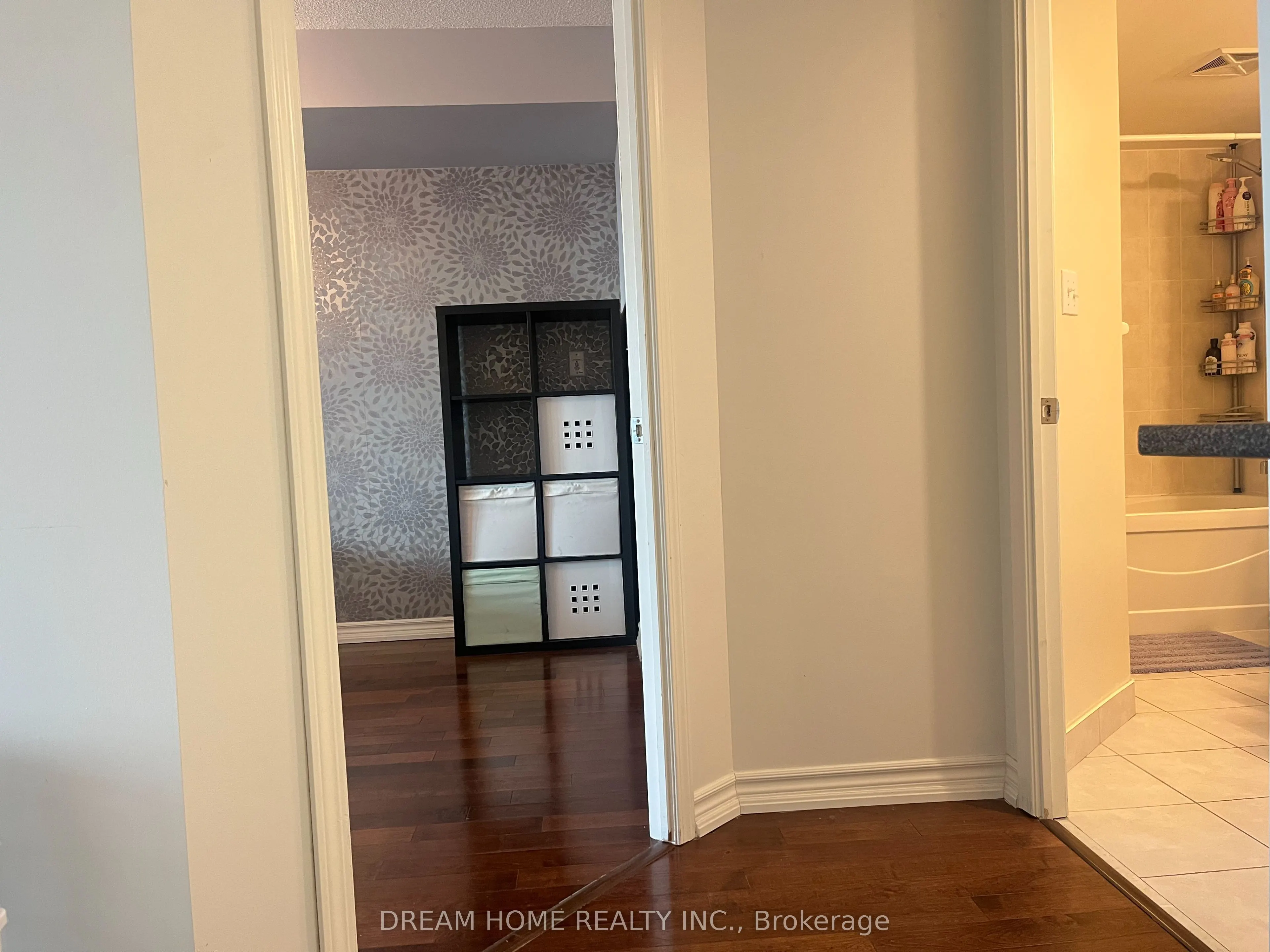 18 Spring Garden Avenue, #1711