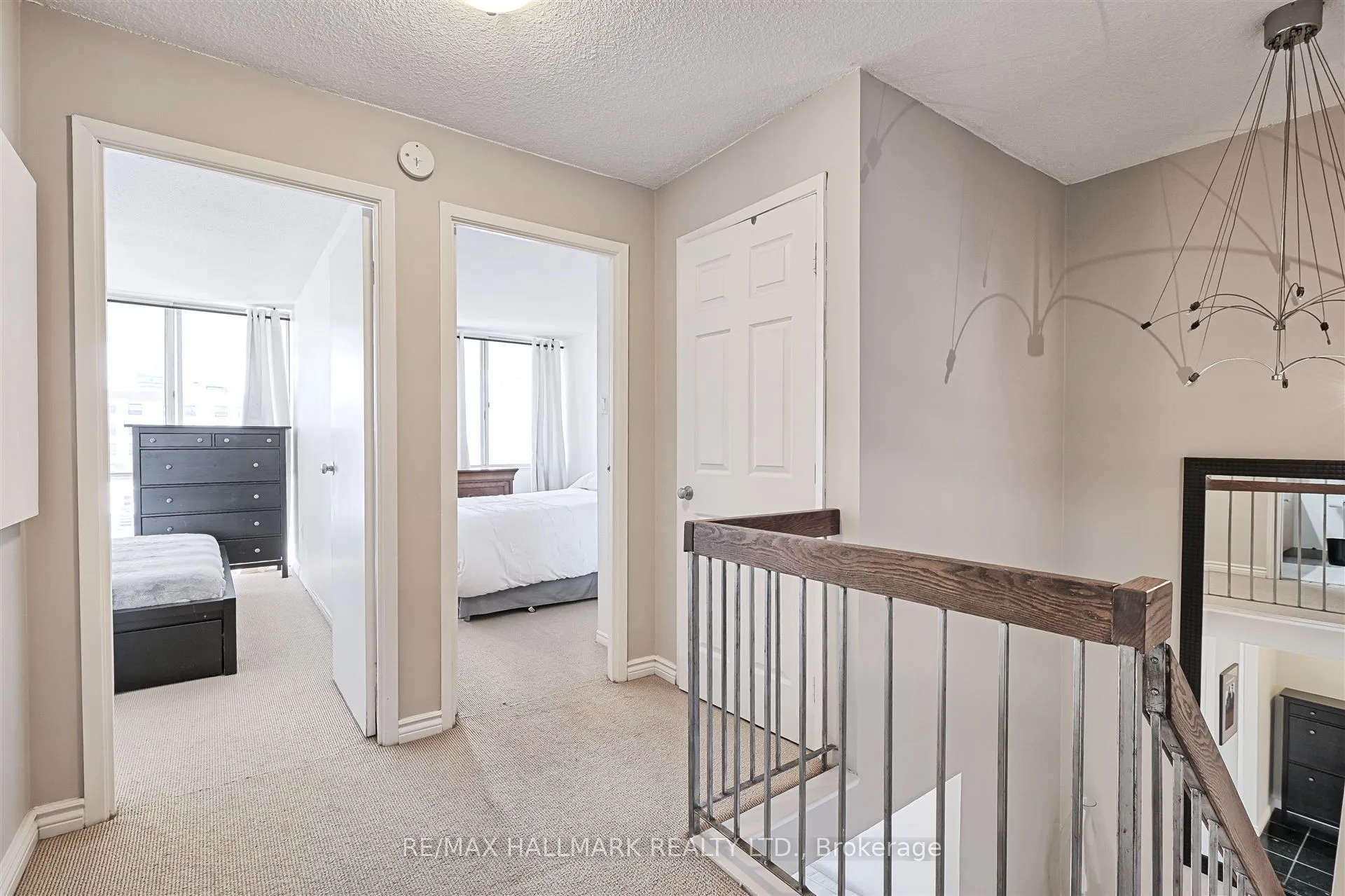 86 Gerrard Street E, #8E