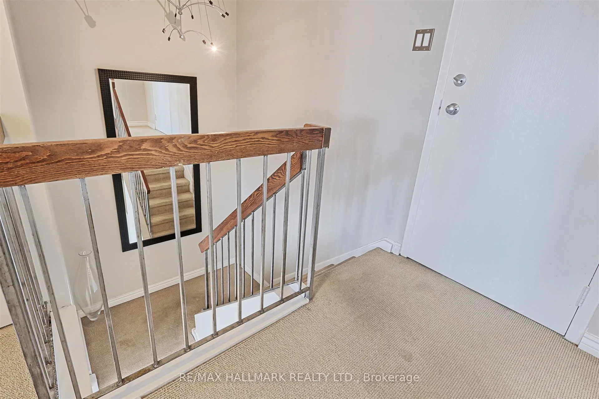 86 Gerrard Street E, #8E