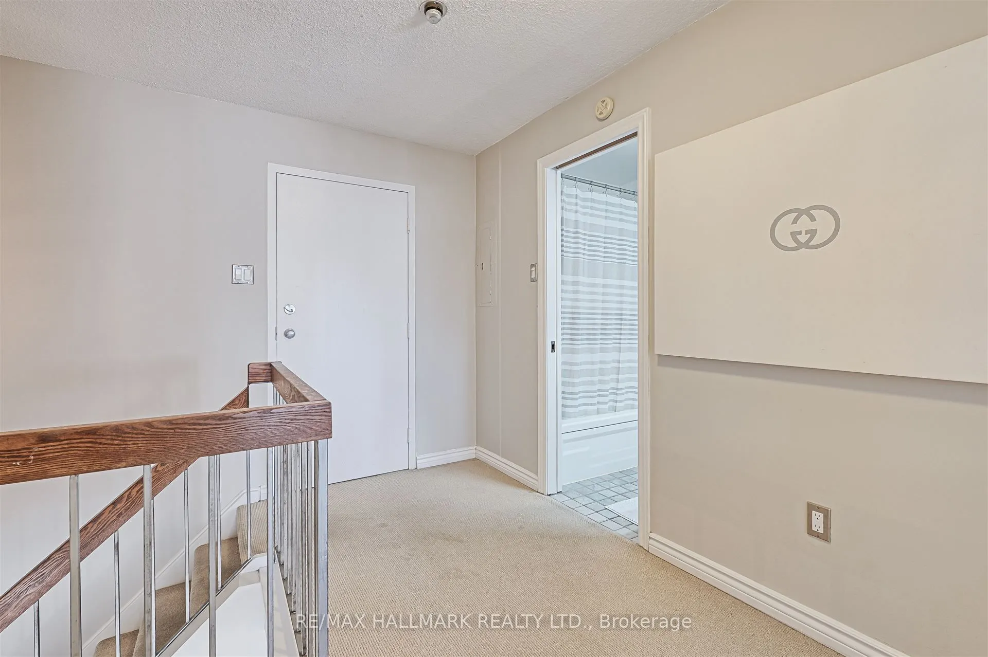 86 Gerrard Street E, #8E