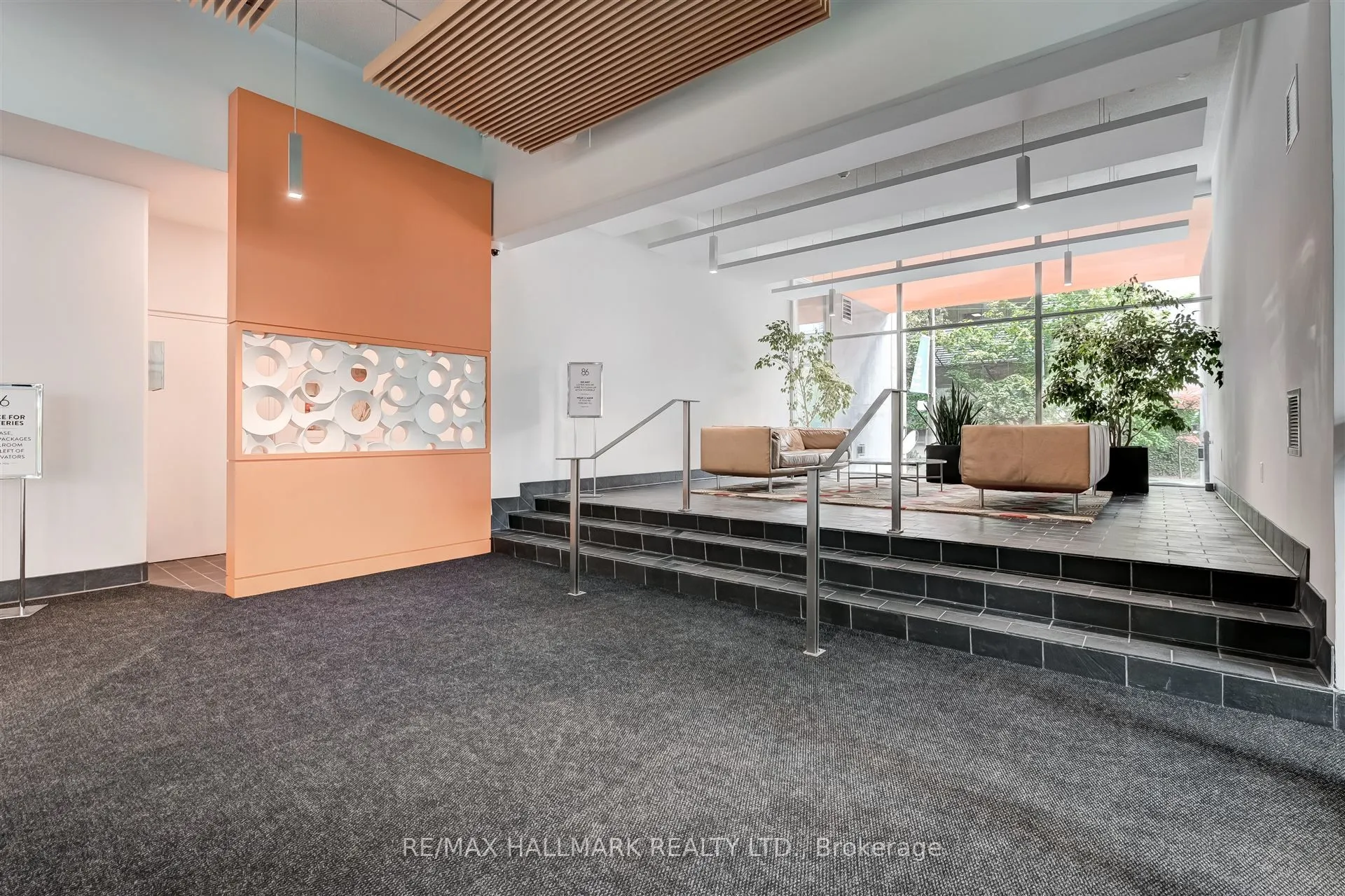 86 Gerrard Street E, #8E