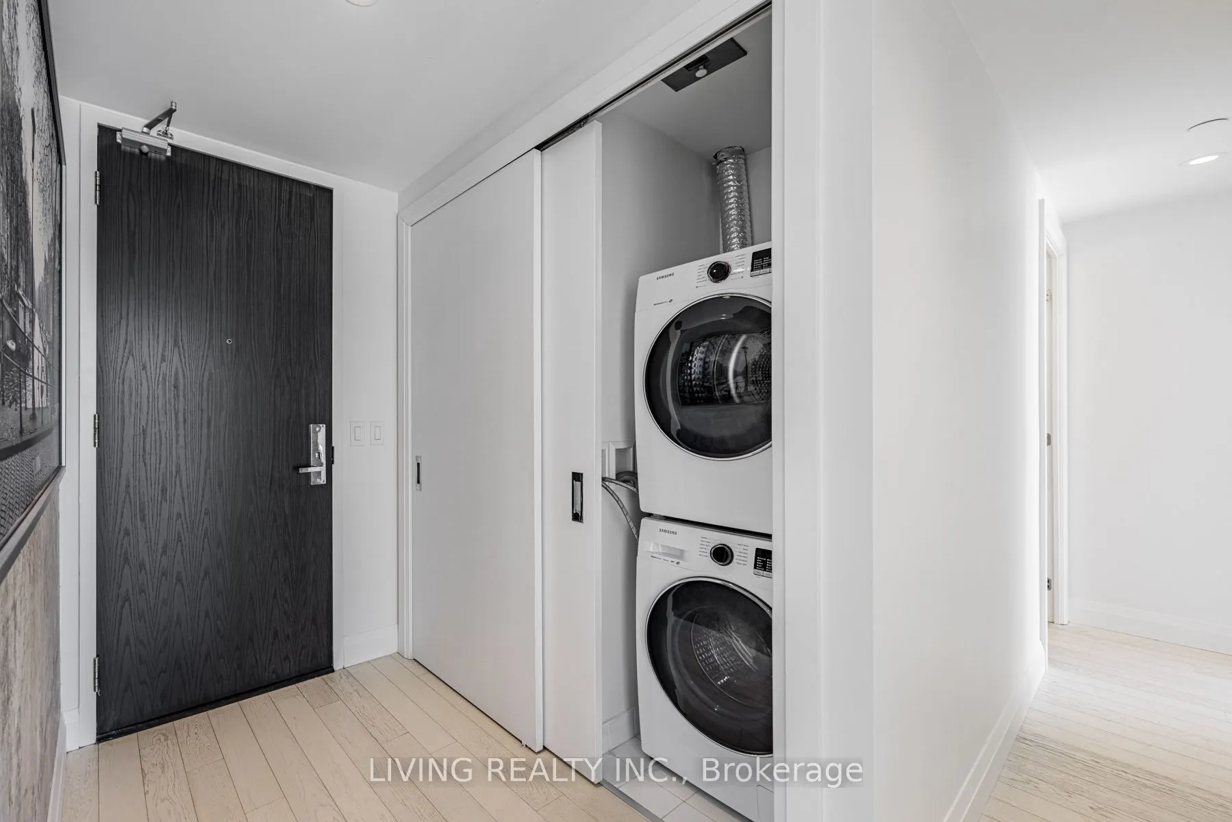 224 King Street W #1504