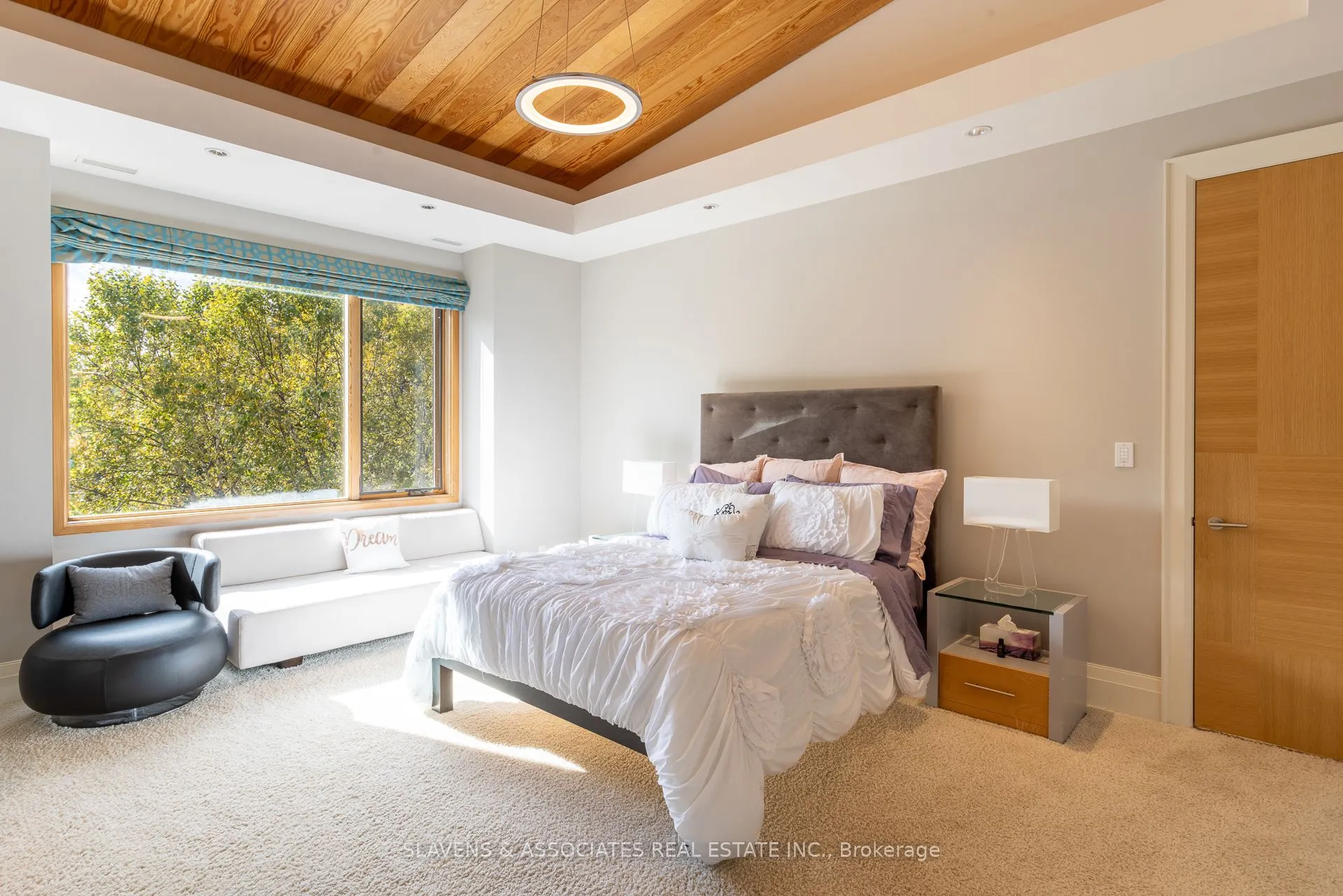 7 Oxbow Road