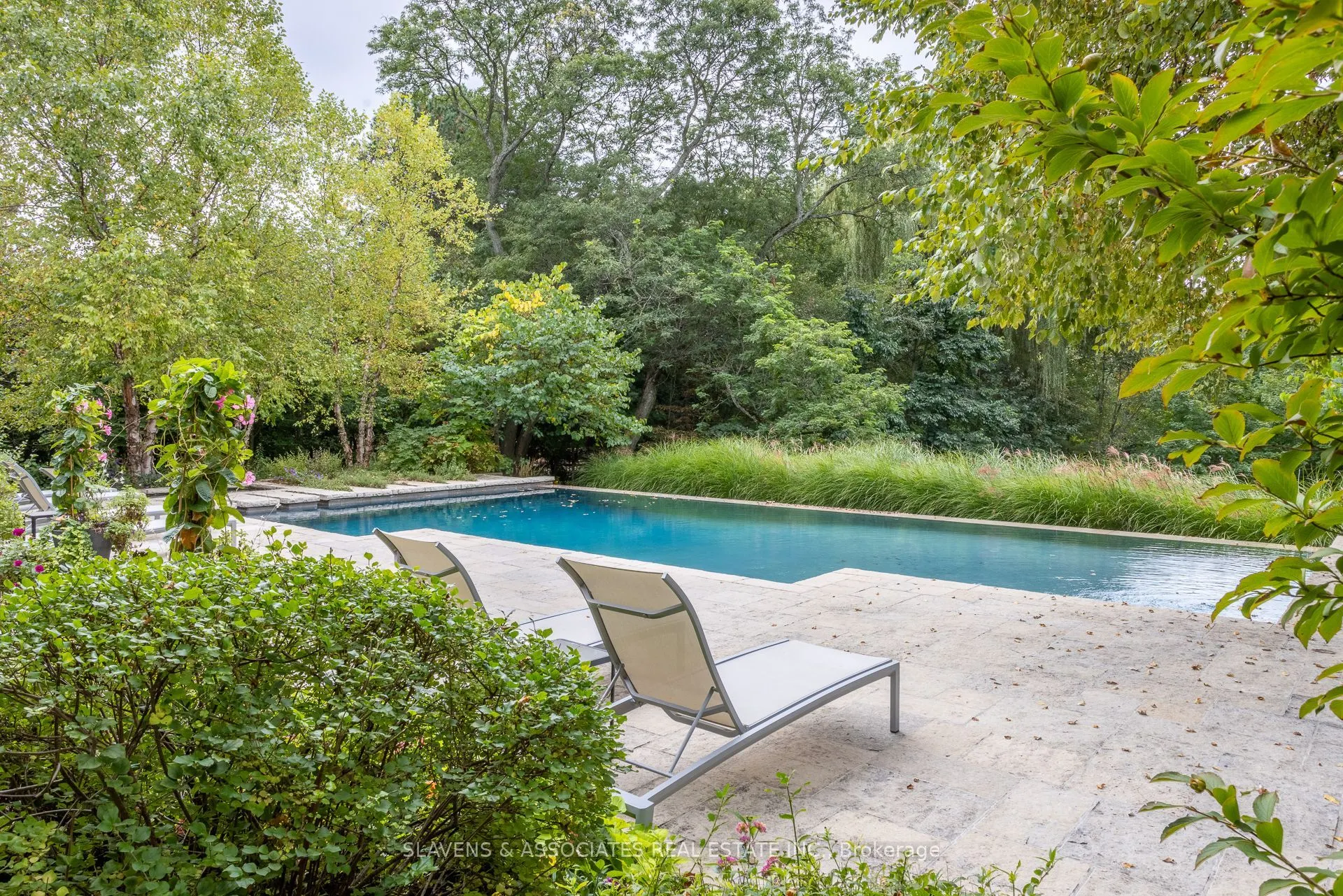 7 Oxbow Road