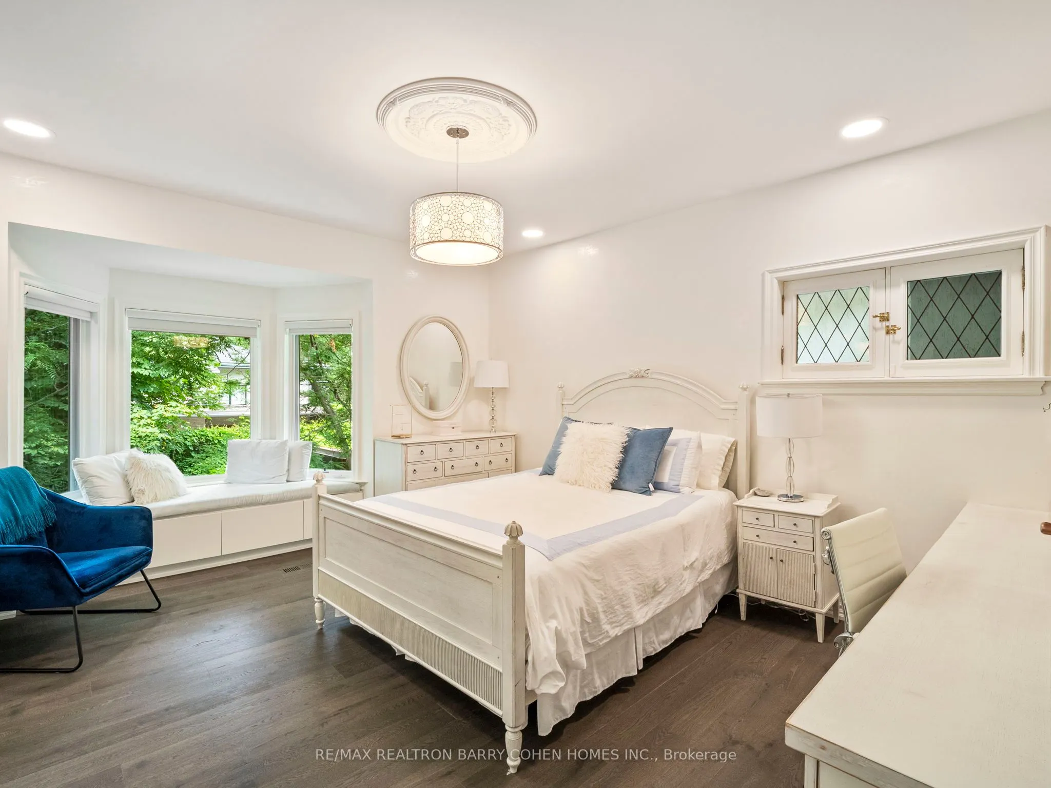 16 Clarendon Avenue
