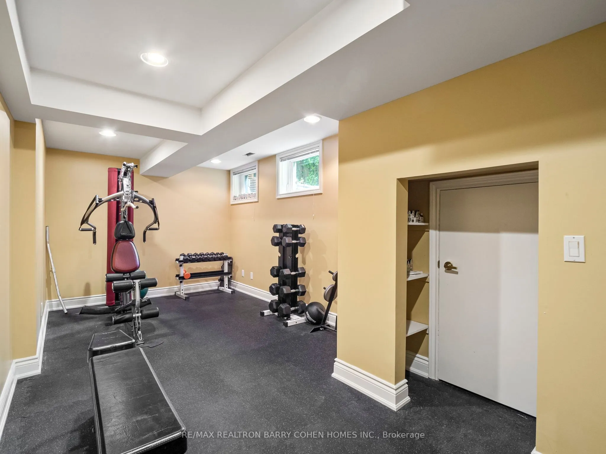 16 Clarendon Avenue