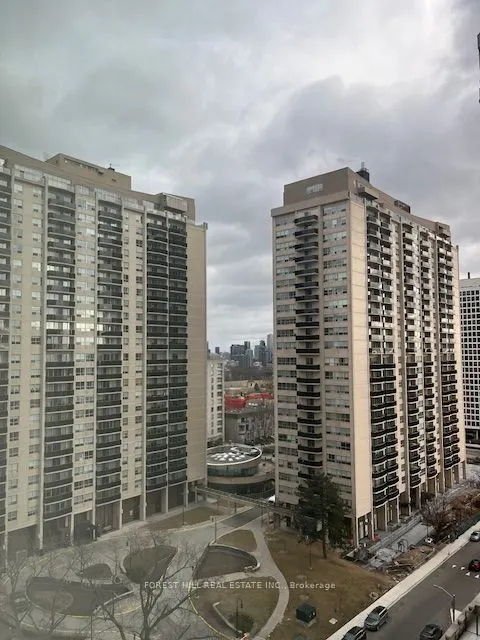320 Tweedsmuir Avenue, #1208