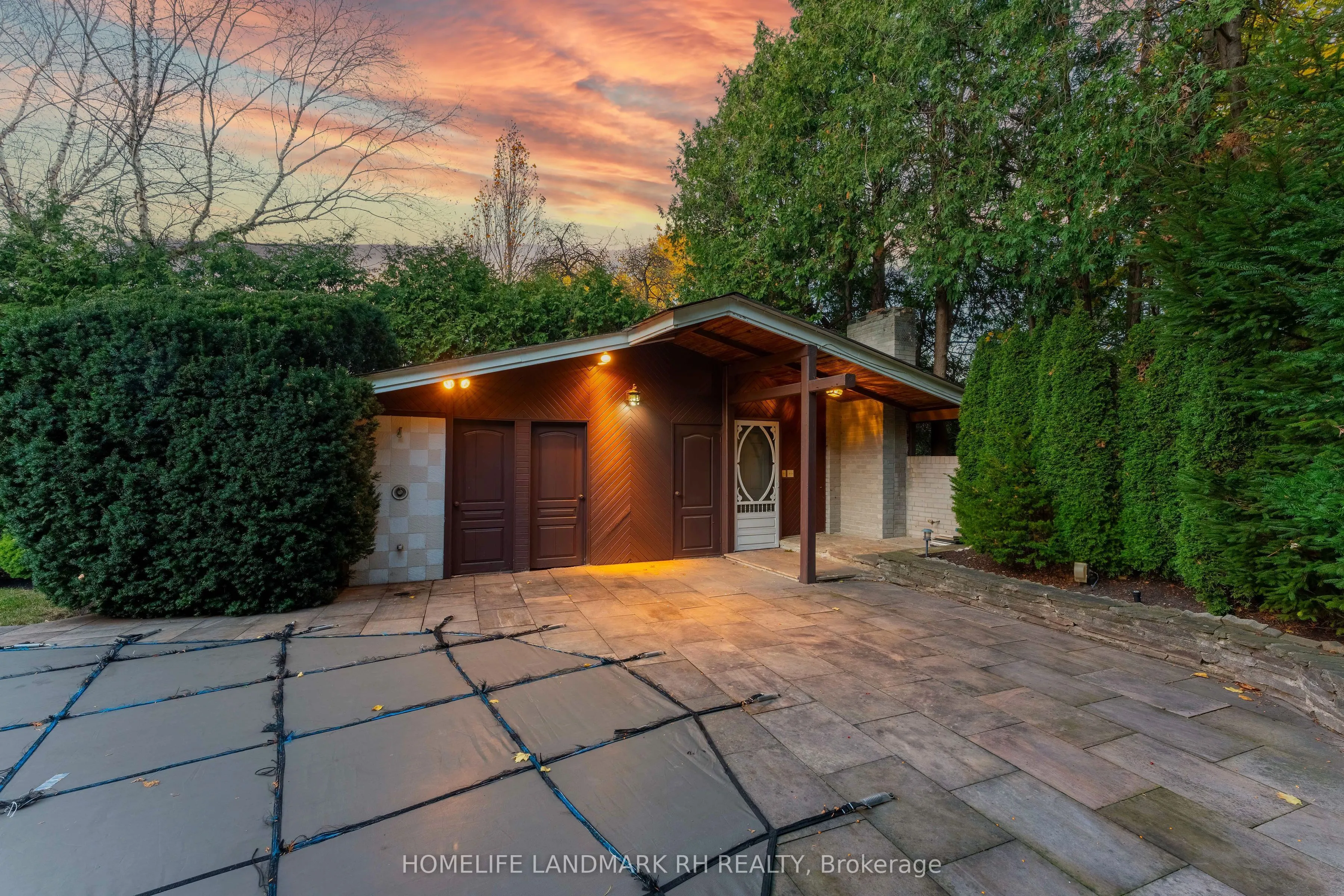 31 Arjay Crescent