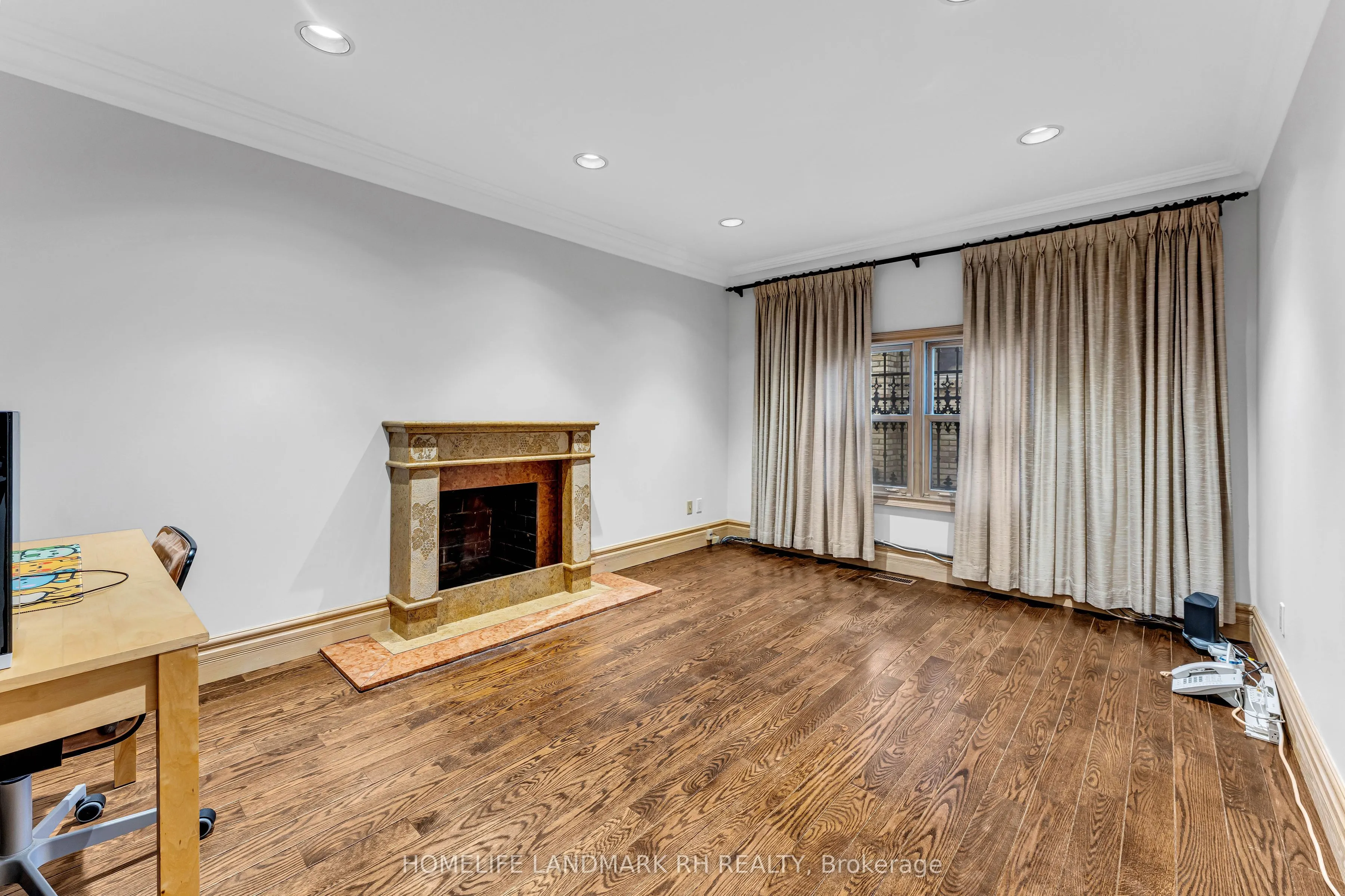31 Arjay Crescent