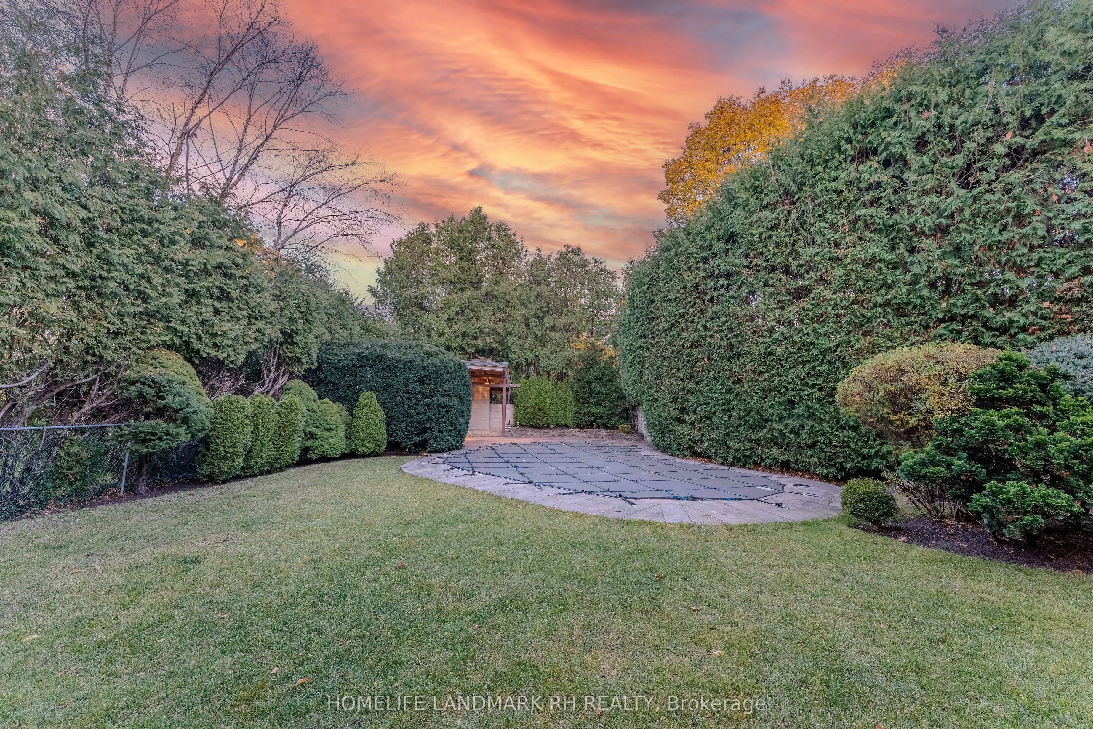 31 Arjay Crescent