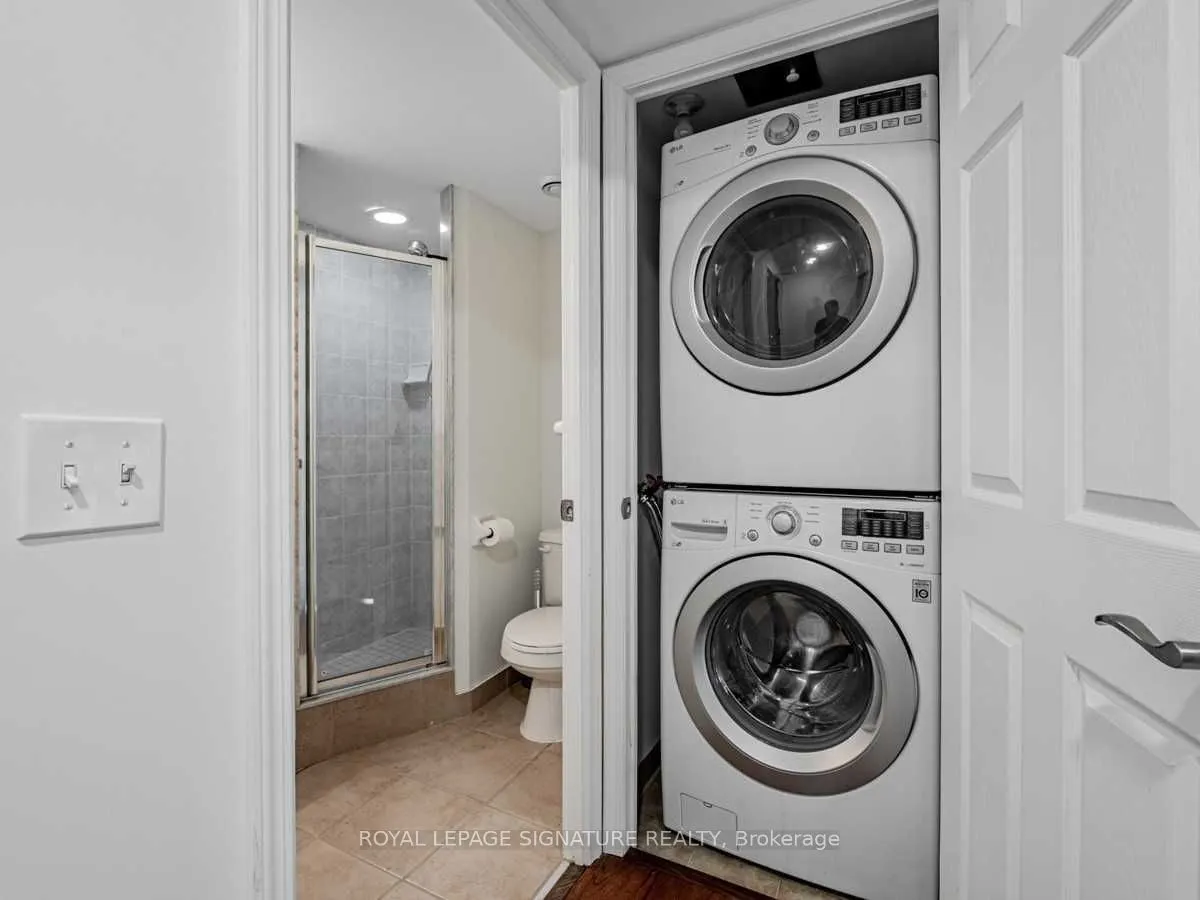 30 Grand Trunk Crescent, #3906