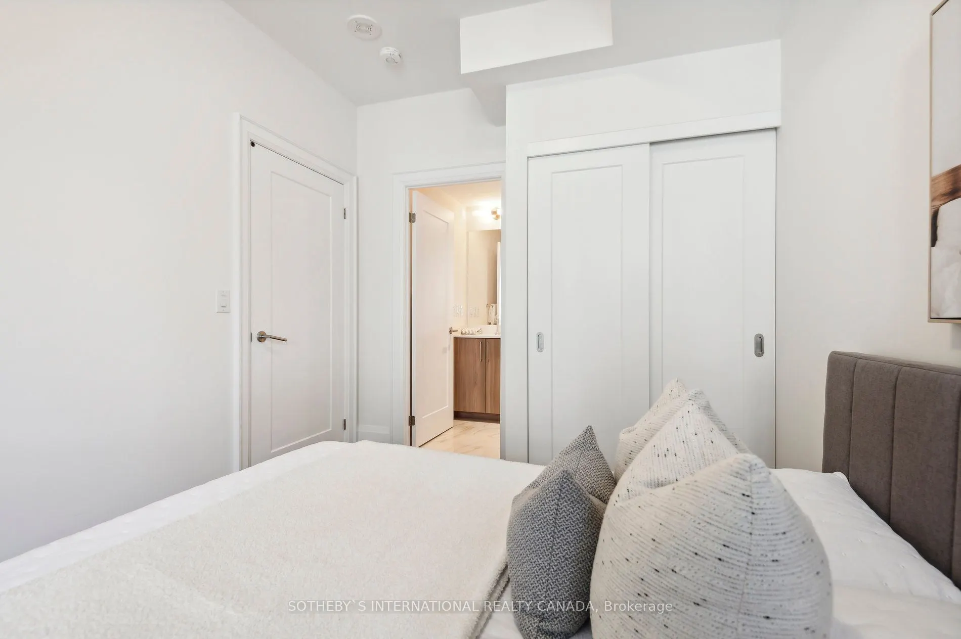 88 Cumberland Street, #1201