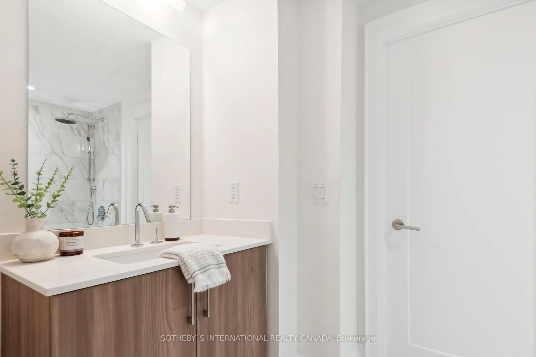 88 Cumberland Street, #1201