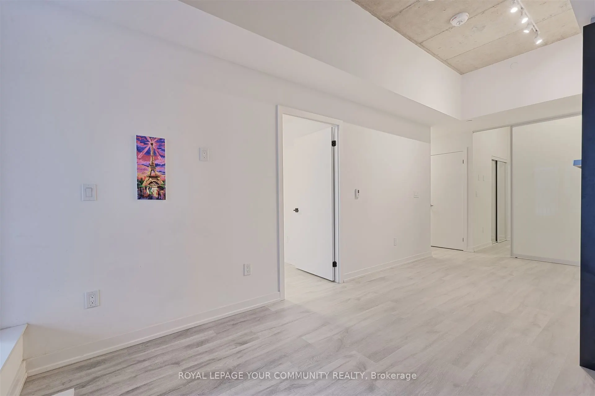 2 Augusta Avenue, #205
