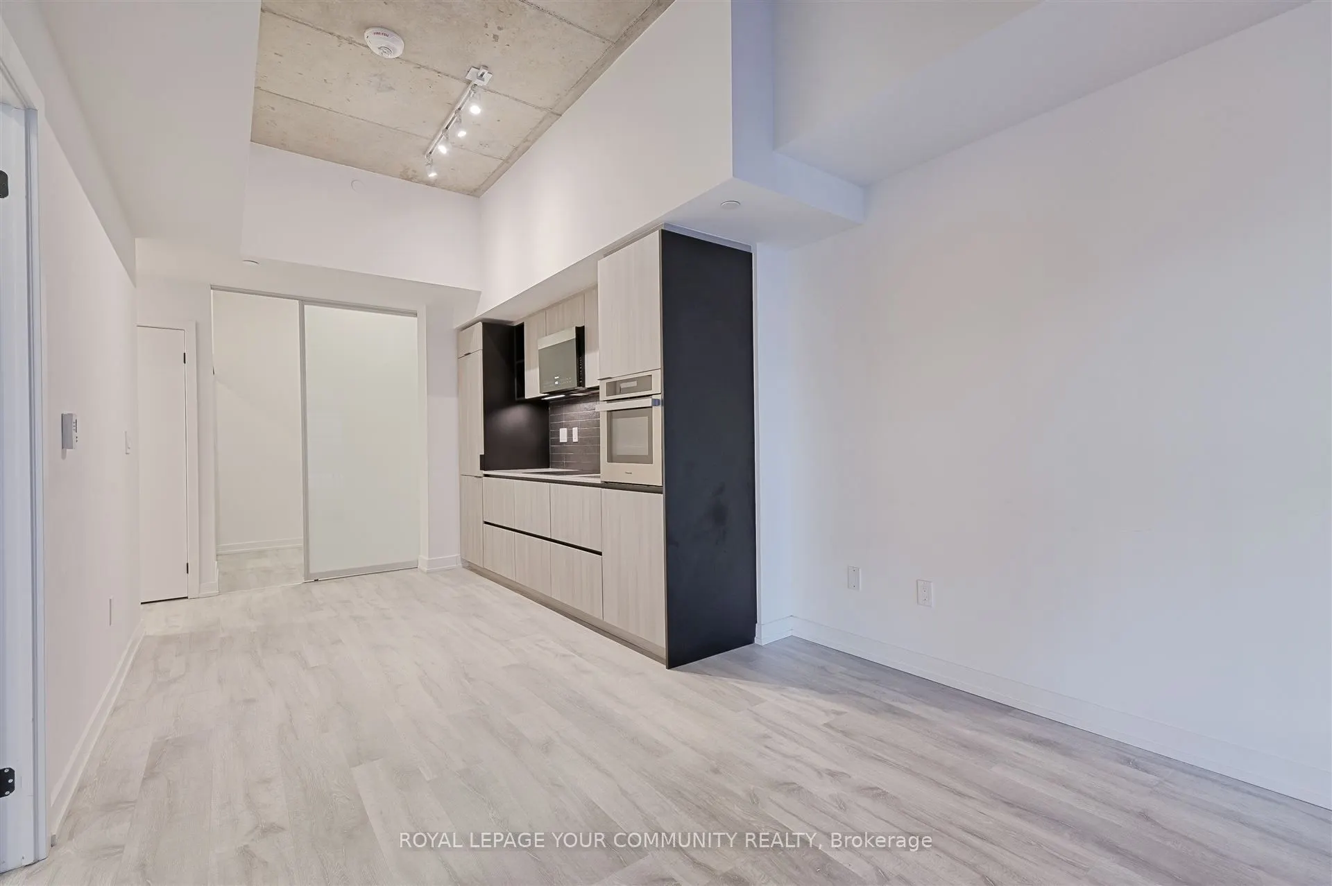 2 Augusta Avenue, #205