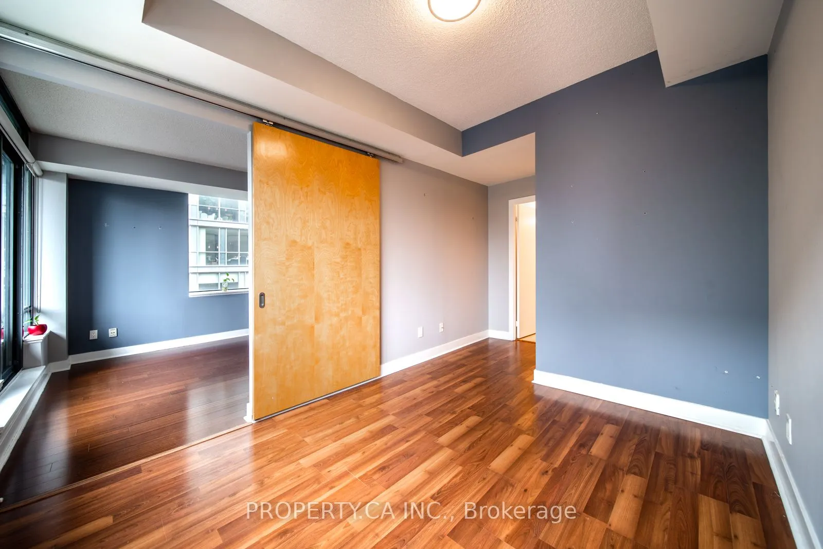 438 King Street W #1314
