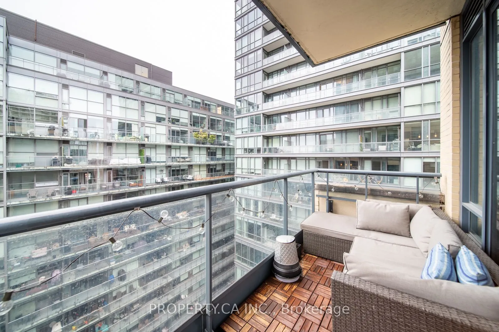 438 King Street W #1314