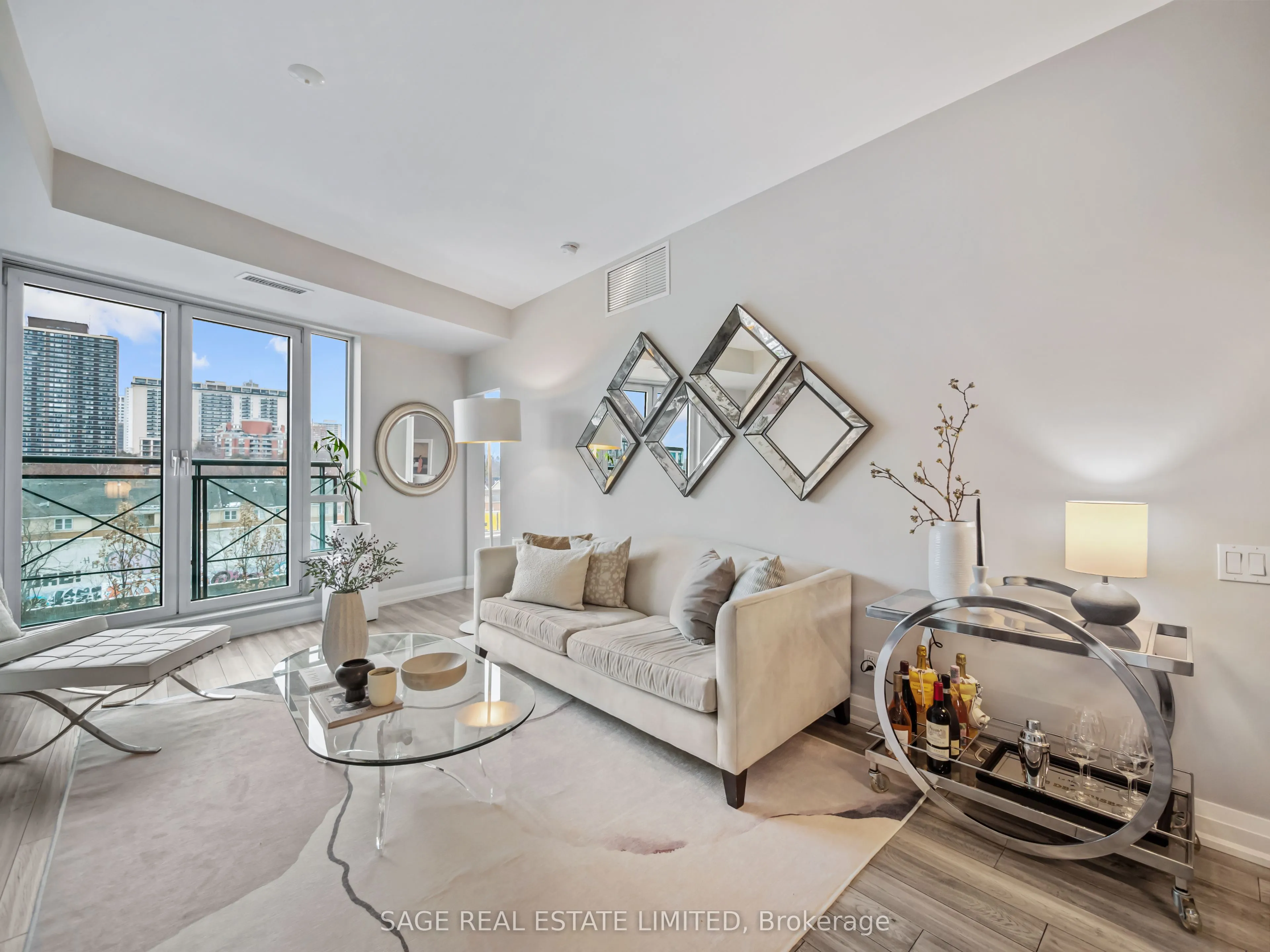 20 Scrivener Square, #507