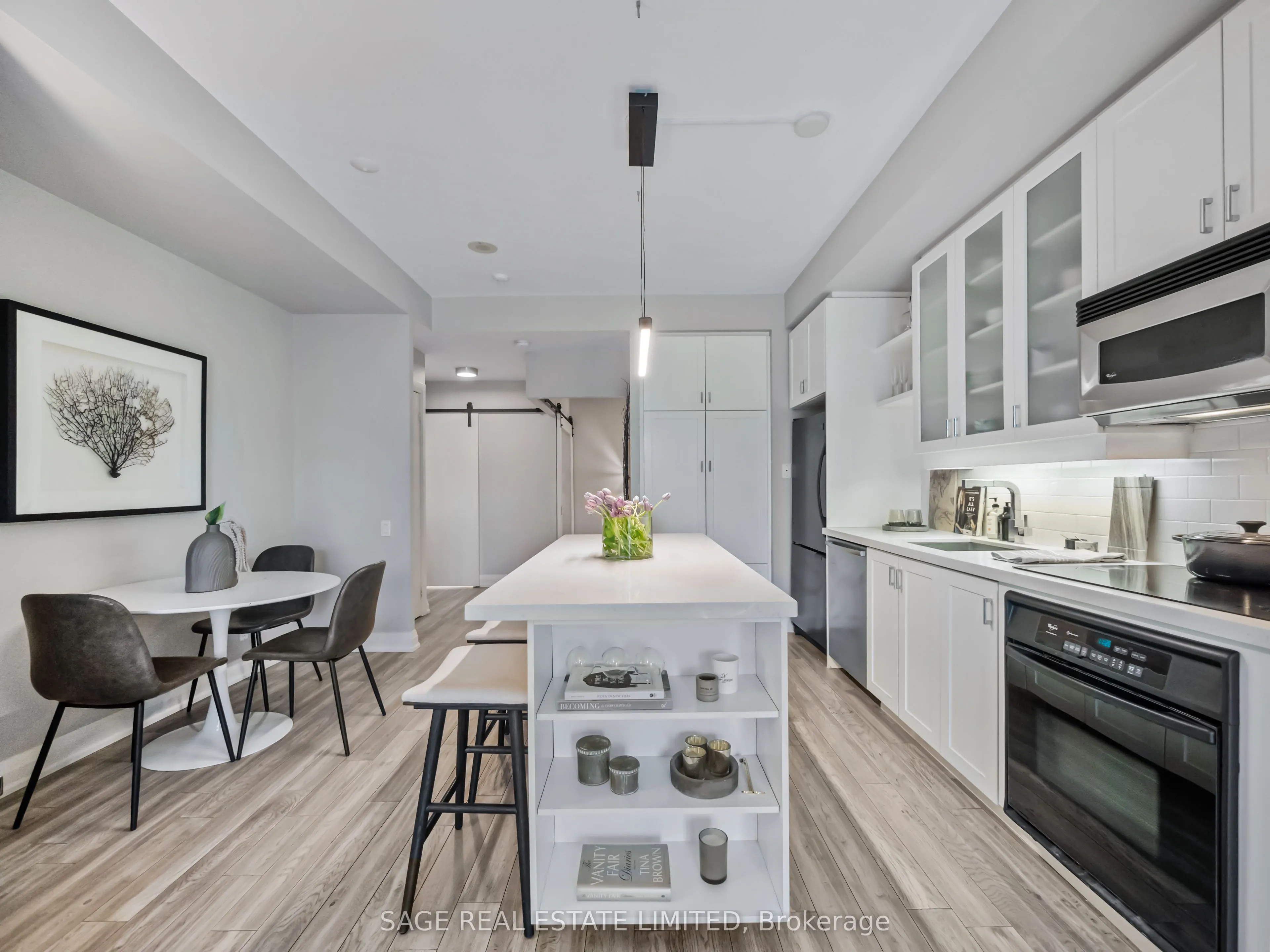 20 Scrivener Square, #507