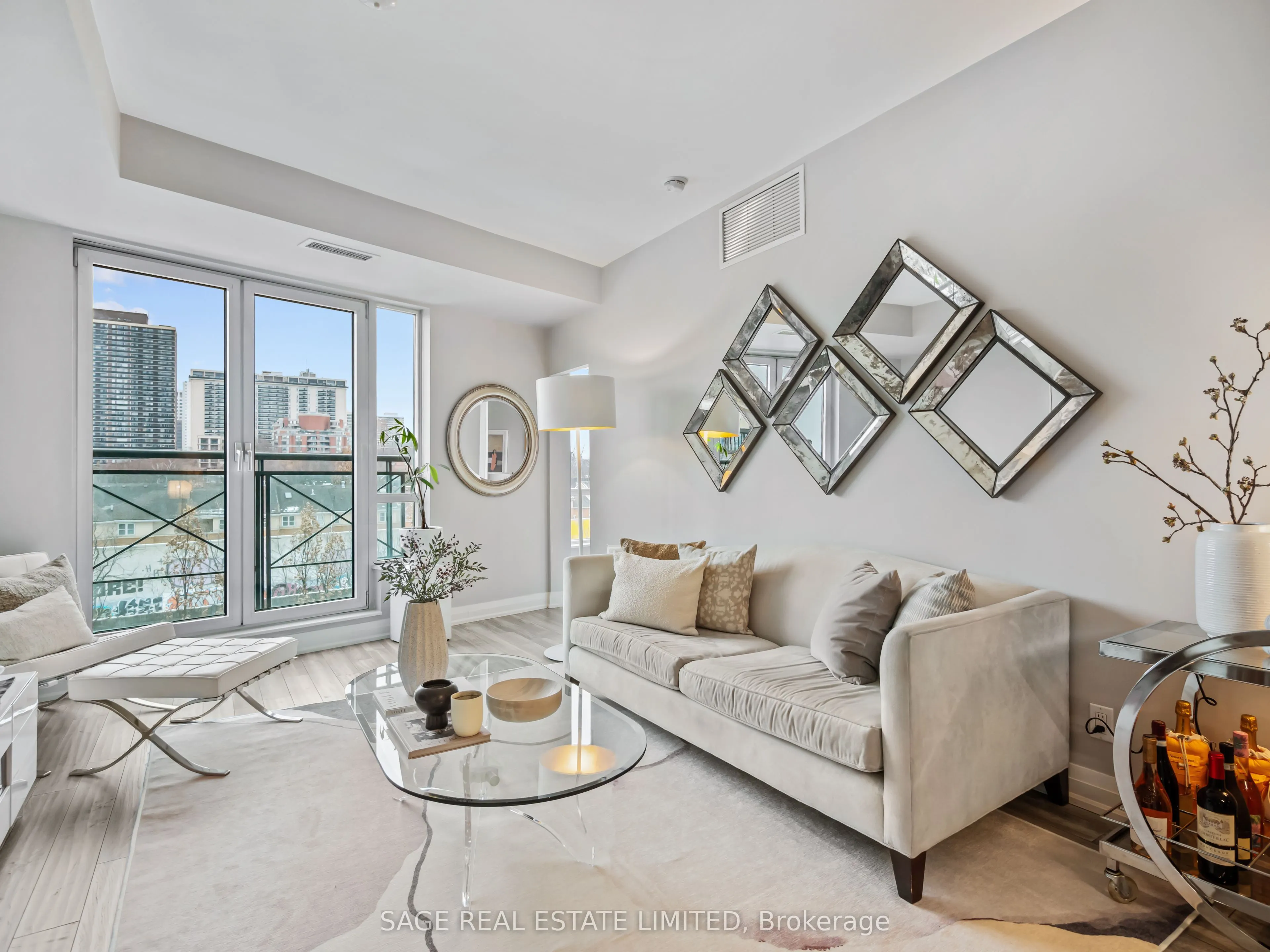 20 Scrivener Square, #507