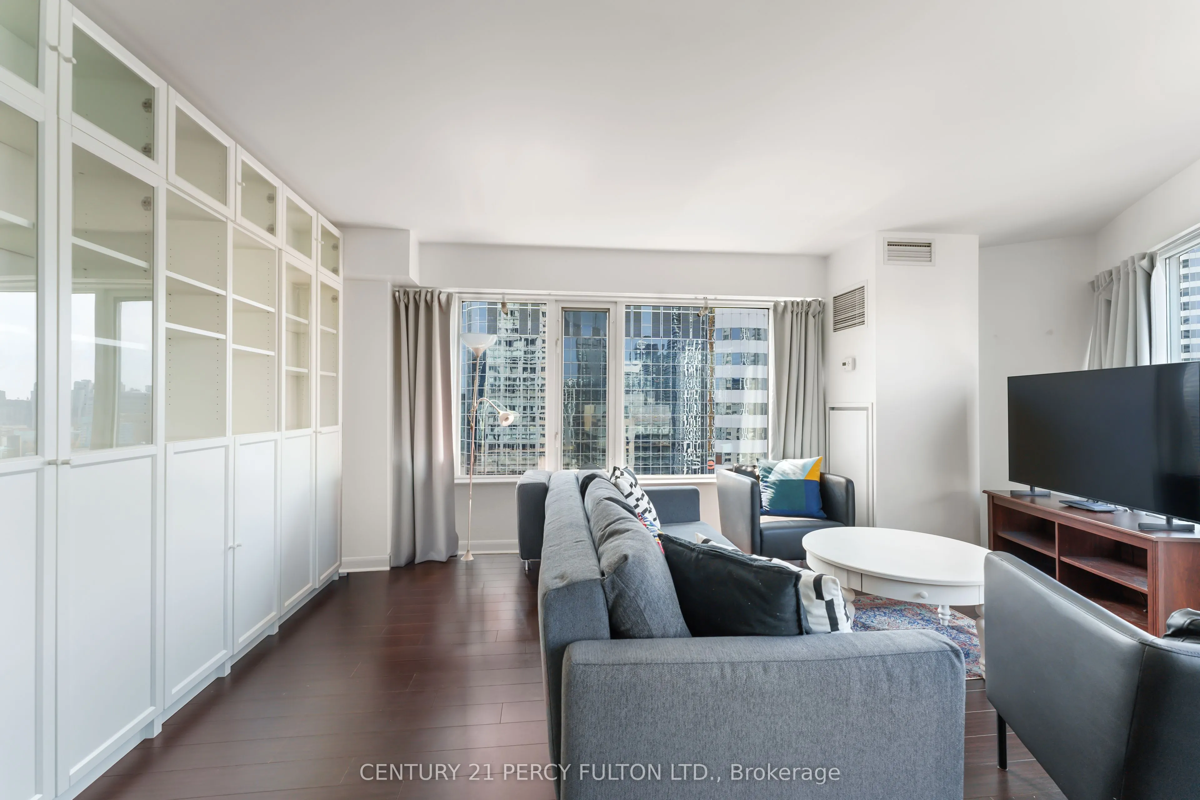 210 Victoria Street, #2411