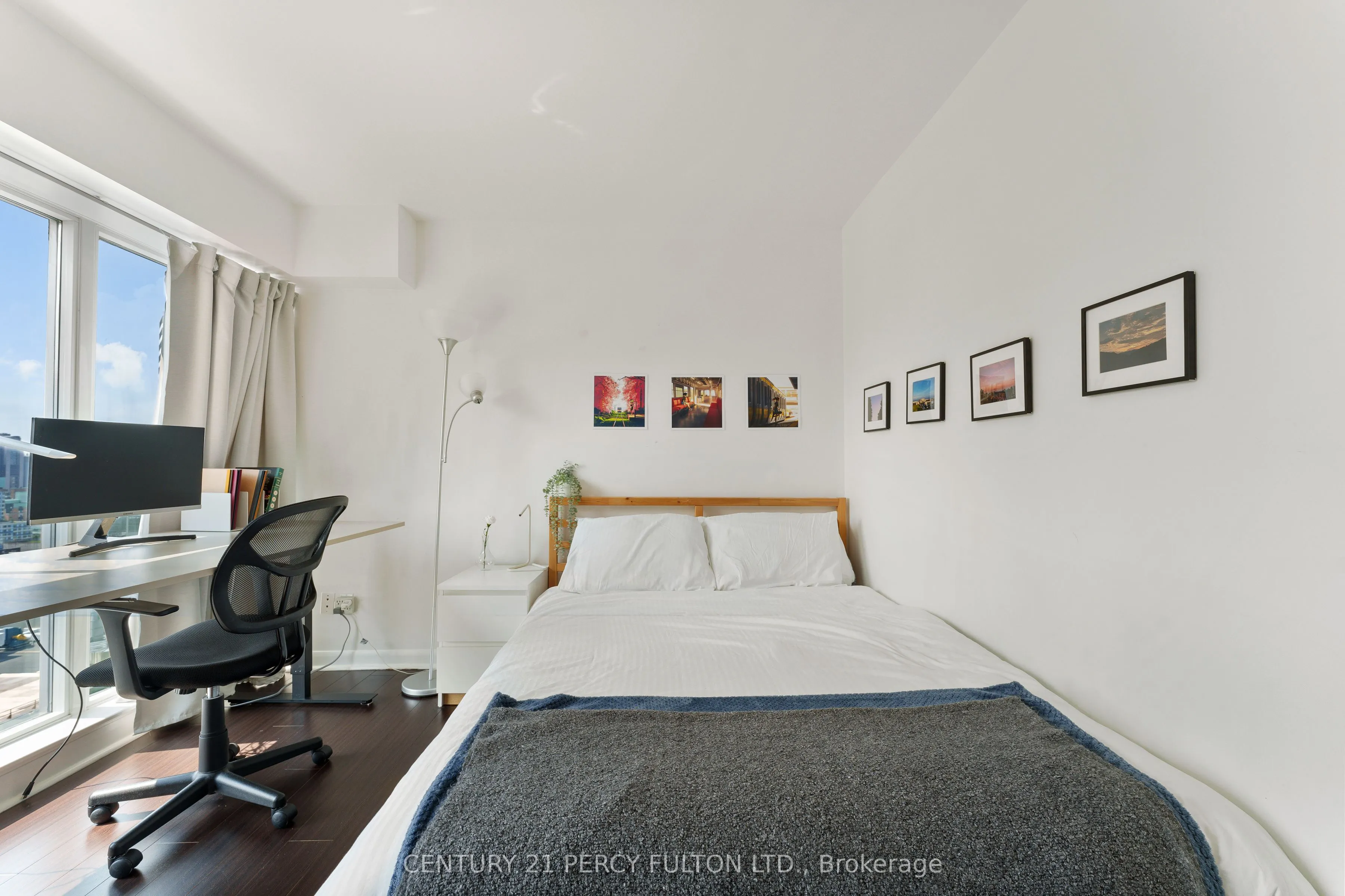 210 Victoria Street, #2411