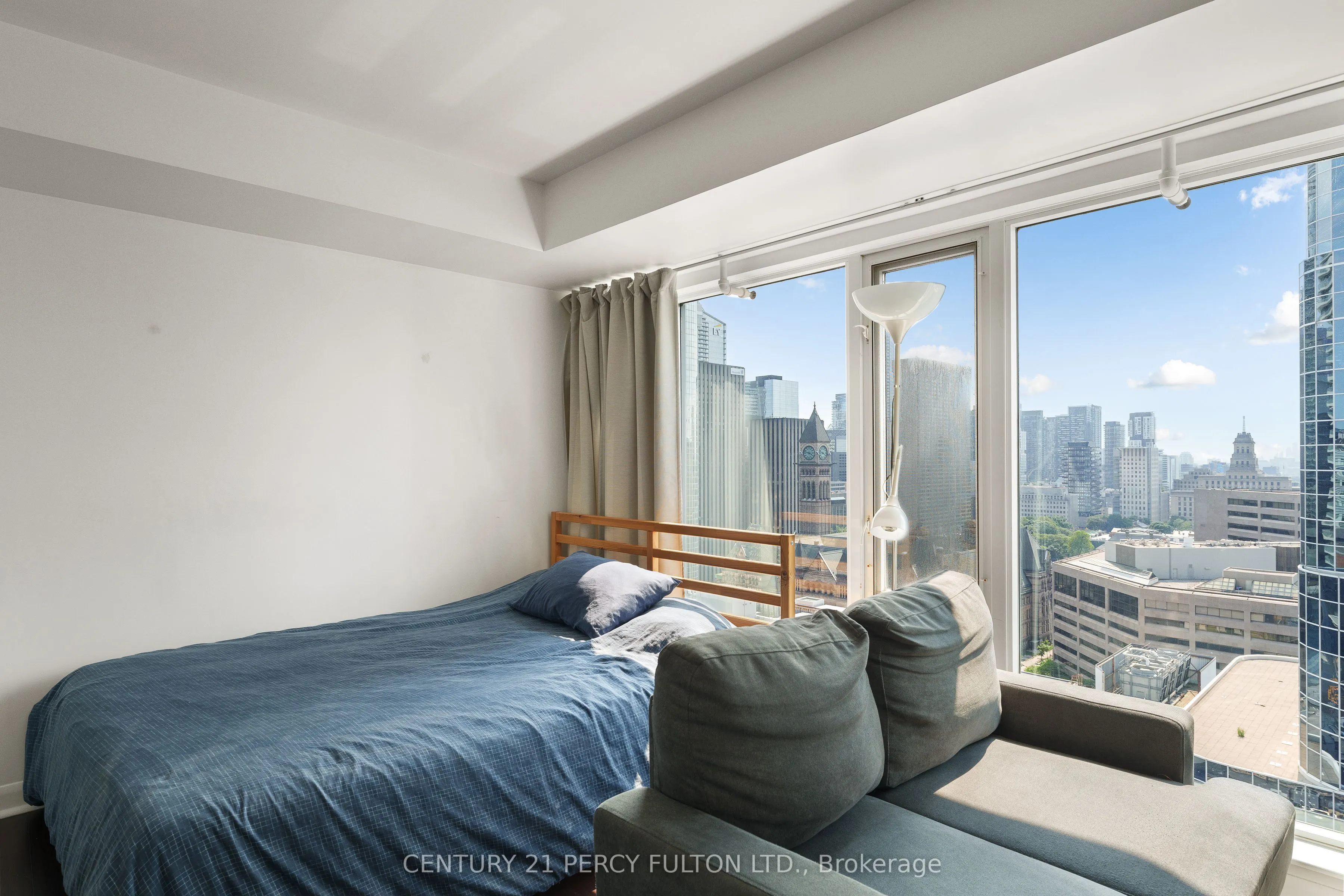 210 Victoria Street, #2411