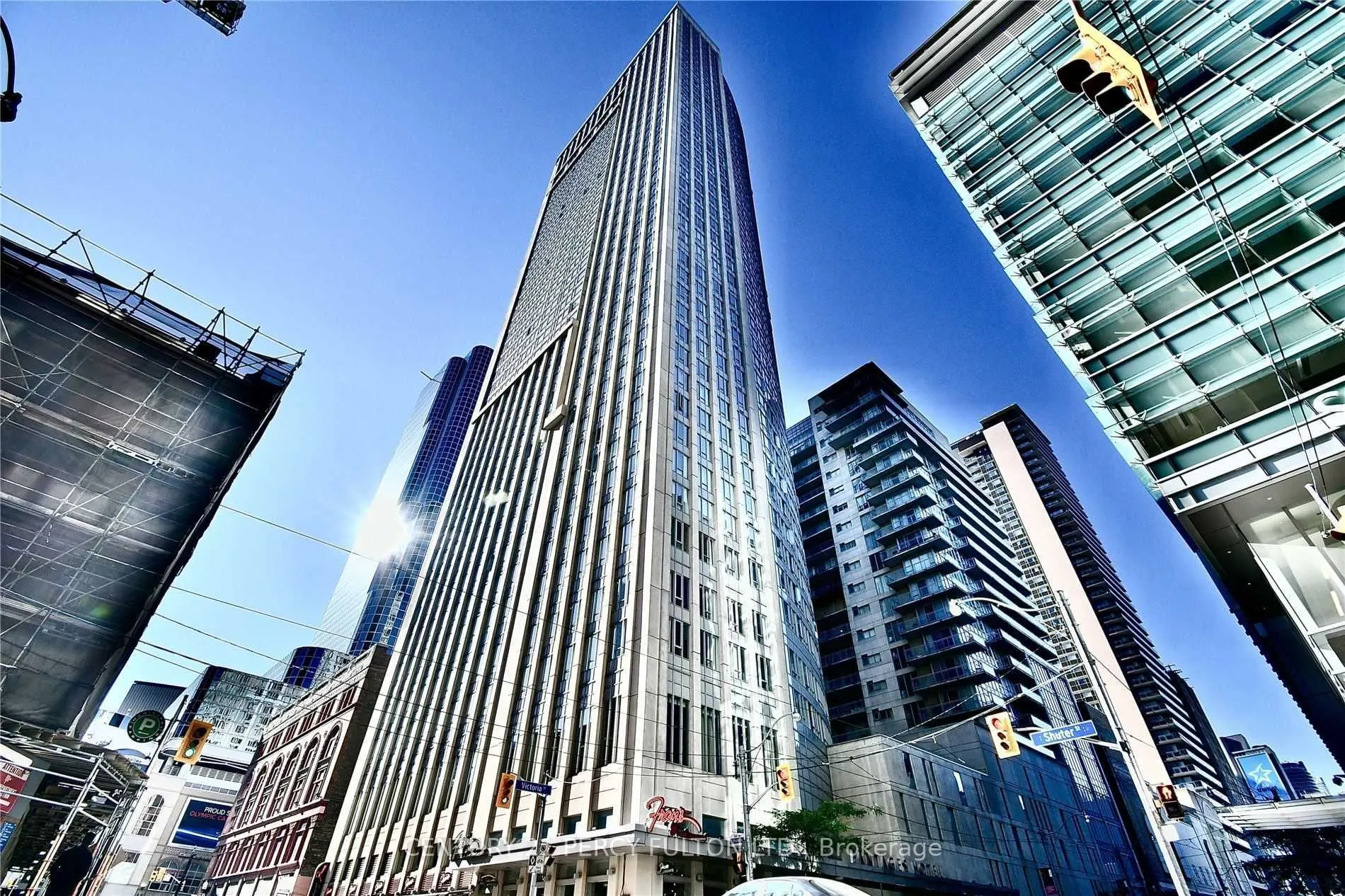 210 Victoria Street, #2411