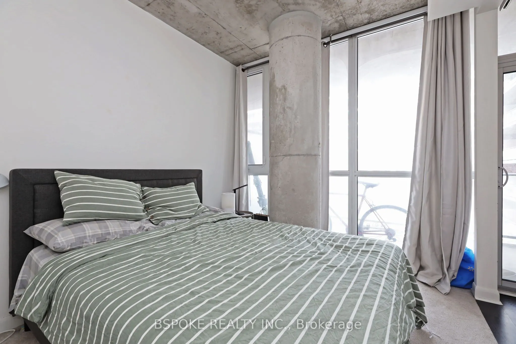 478 King Street W, #319