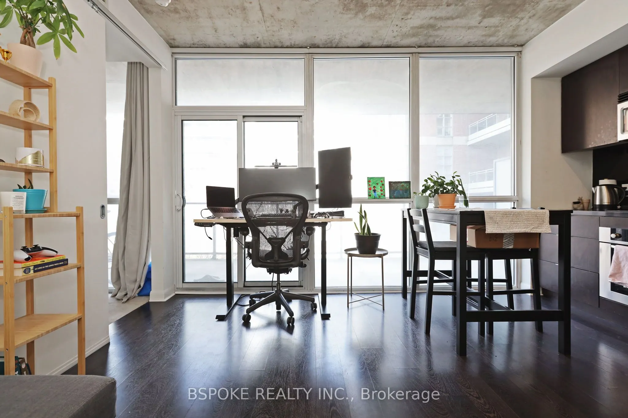 478 King Street W, #319