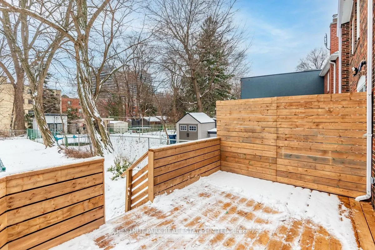 21 Thursfield Crescent