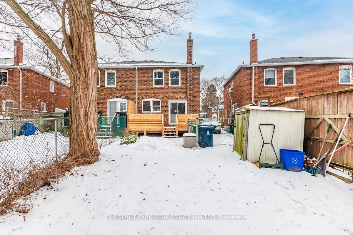 21 Thursfield Crescent