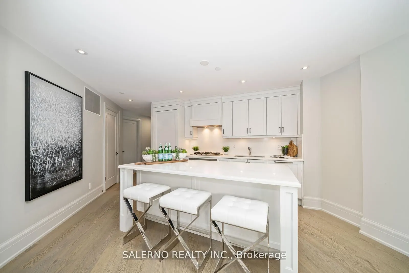 181 Davenport Road, #201