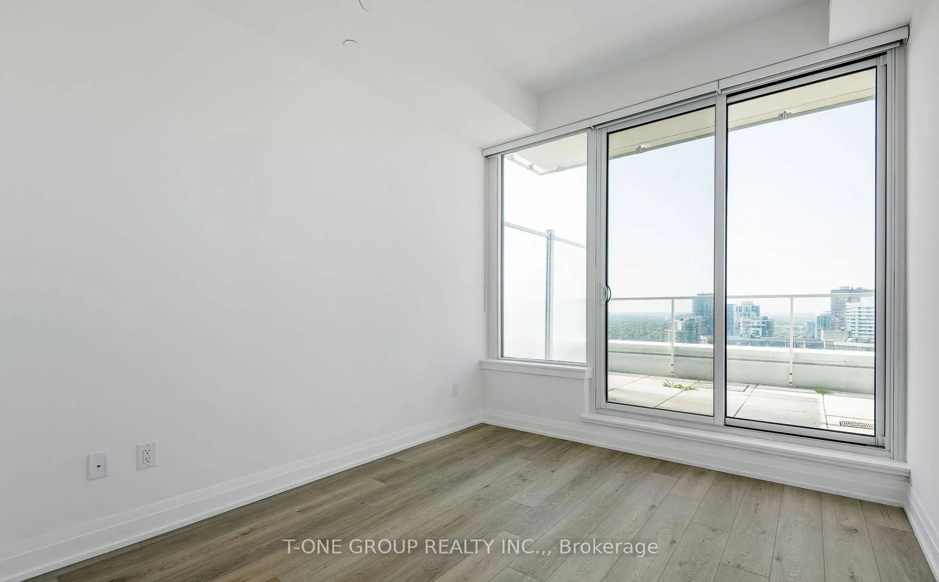 75 Canterbury Place, #Ph107