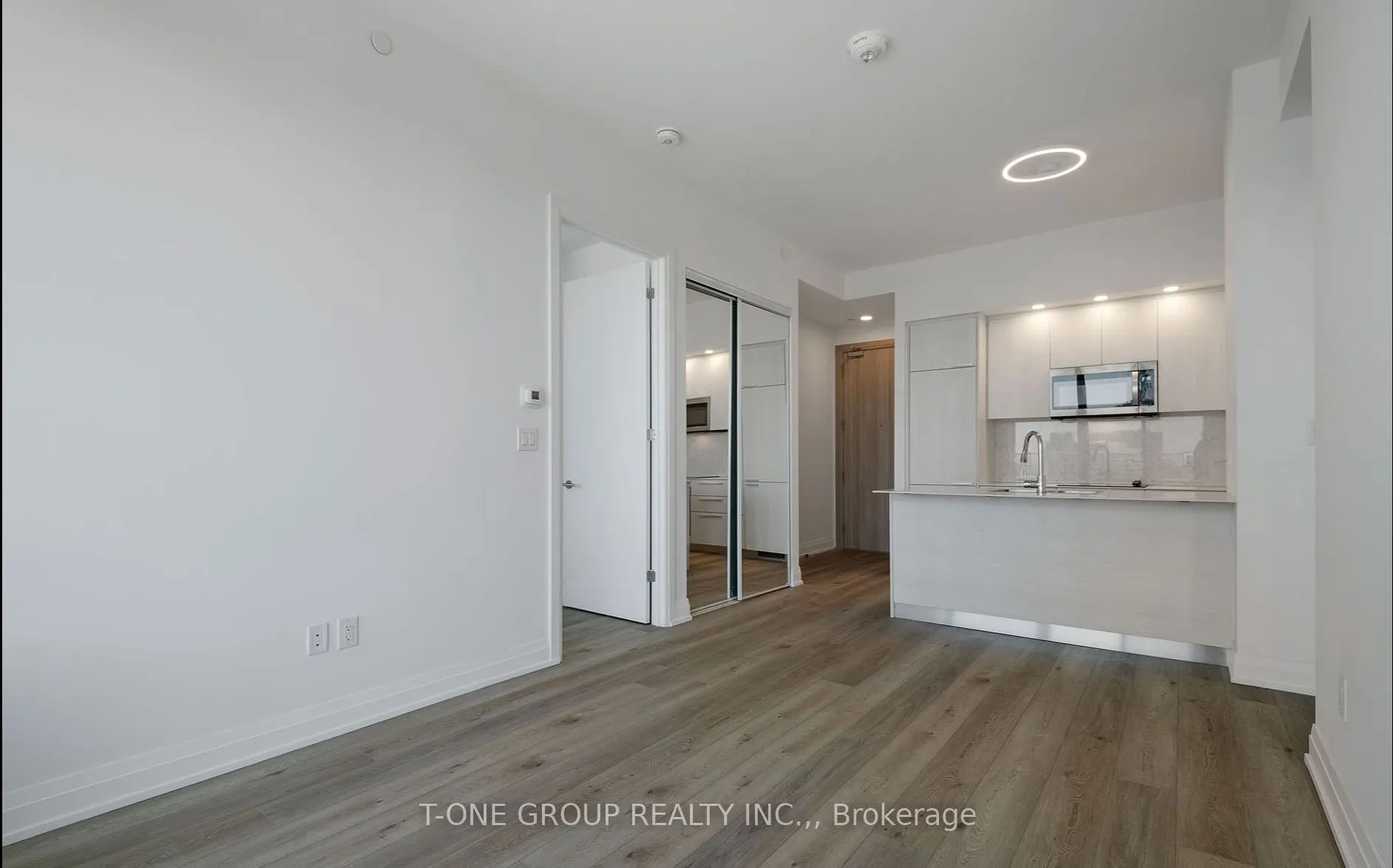 75 Canterbury Place, #Ph107