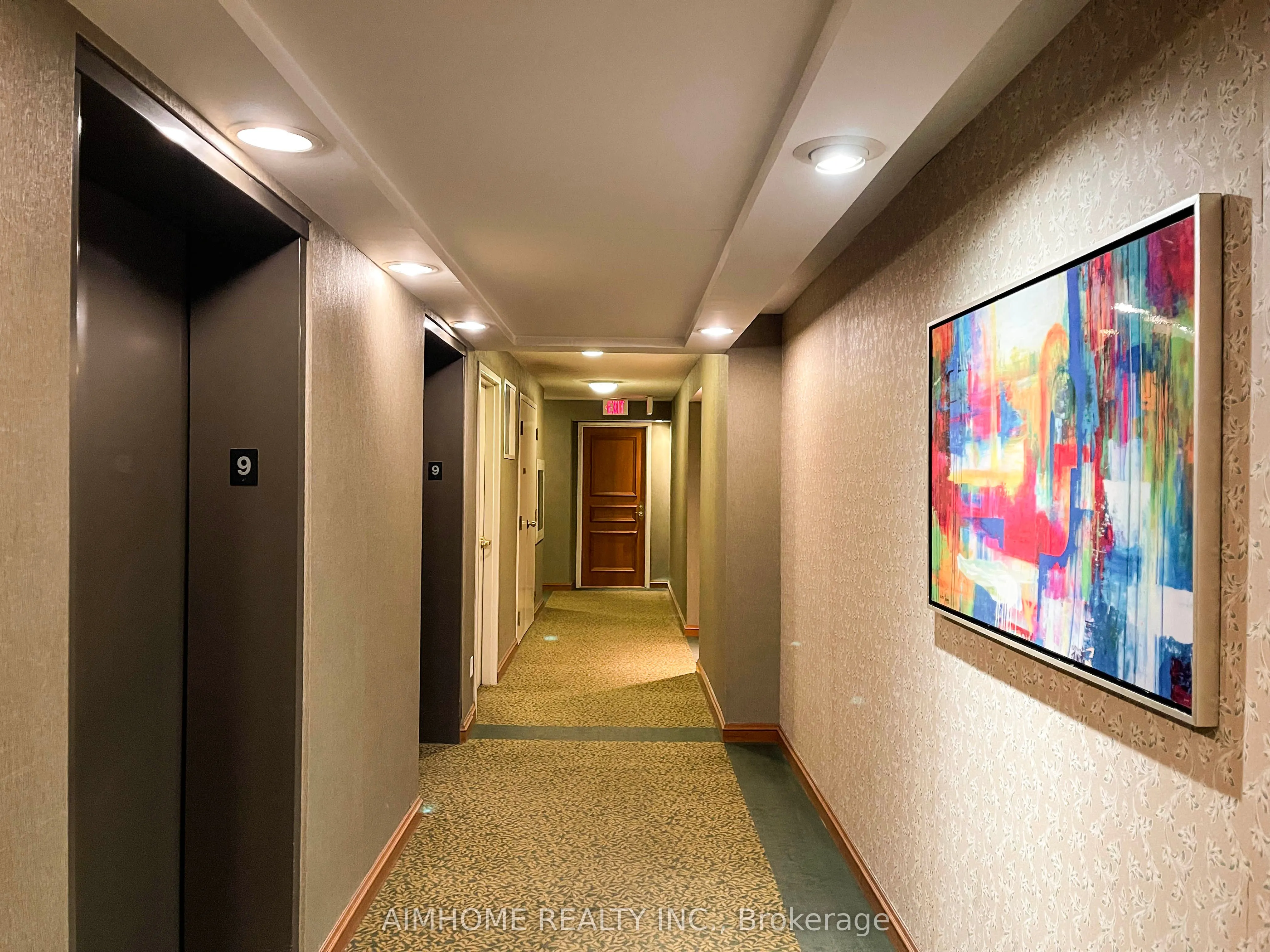 260 Doris Avenue, #907