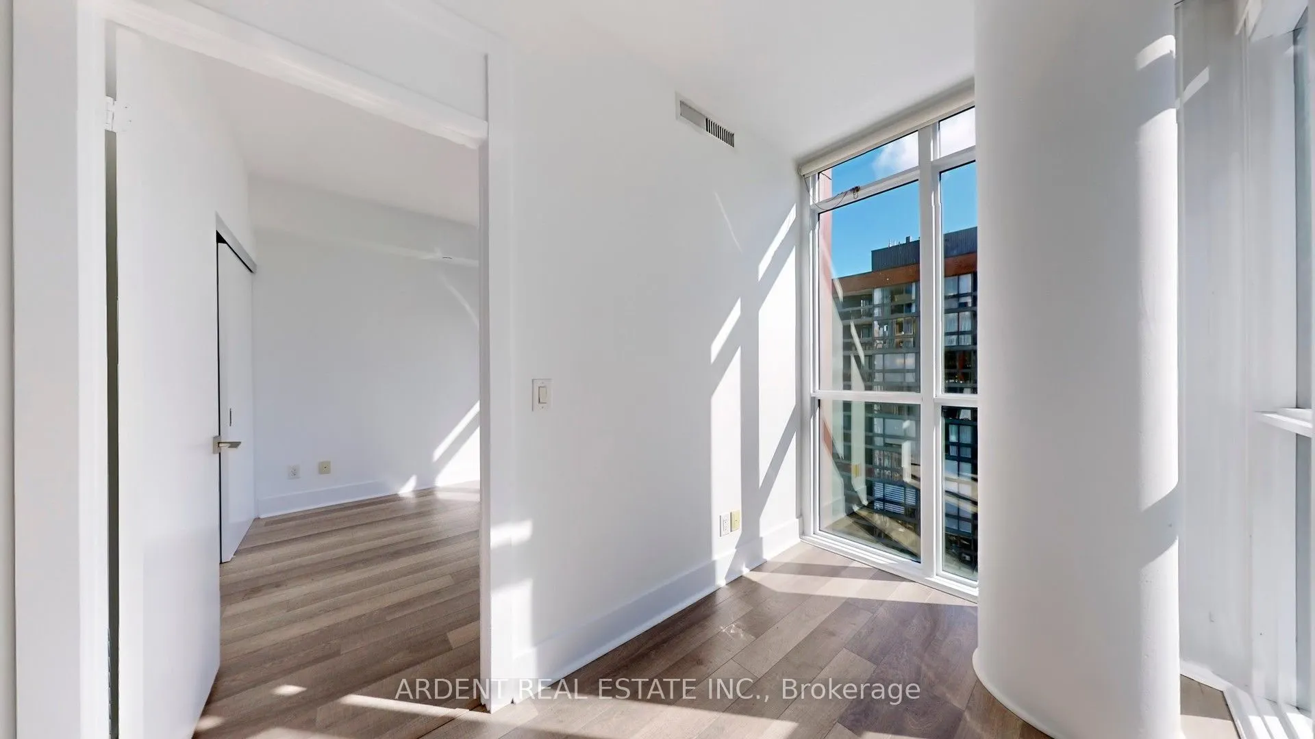 32 Davenport Road, #1107